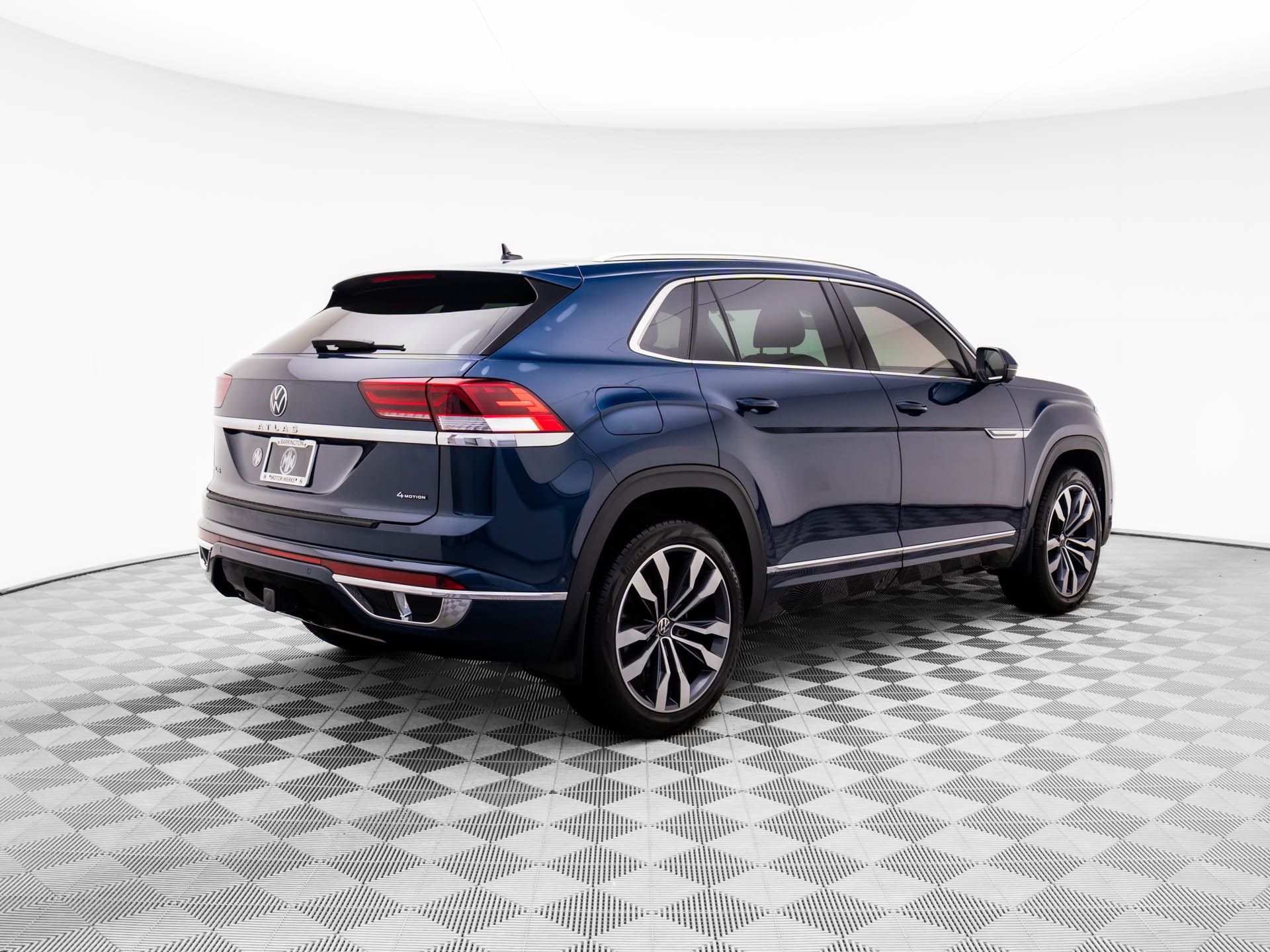 2023 Volkswagen Atlas Cross Sport 3.6L V6 SEL Premium R-Line photo