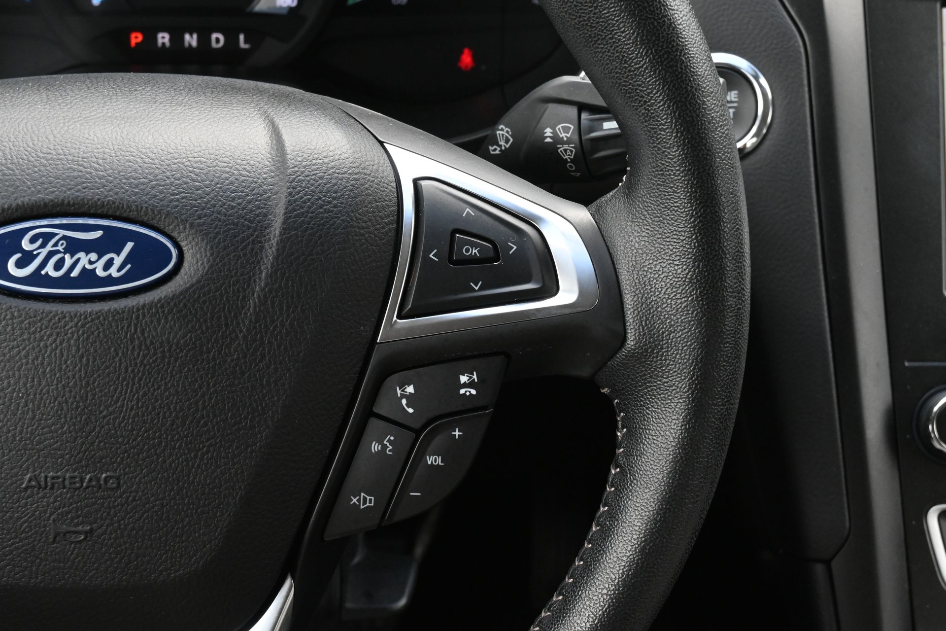 2020 Ford Fusion SE - 7