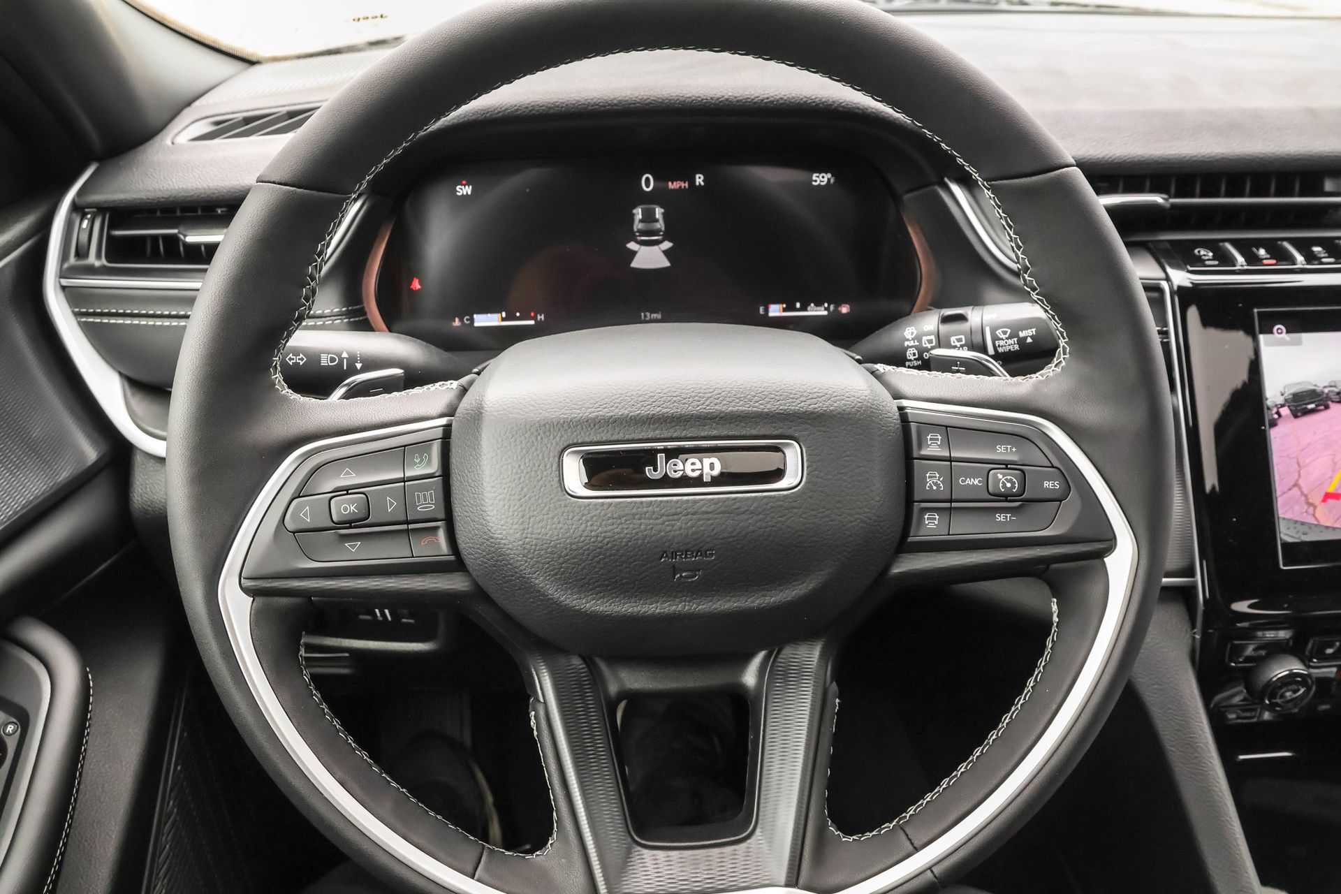 2025 JEEP GRAND CHEROKEE - Image 28