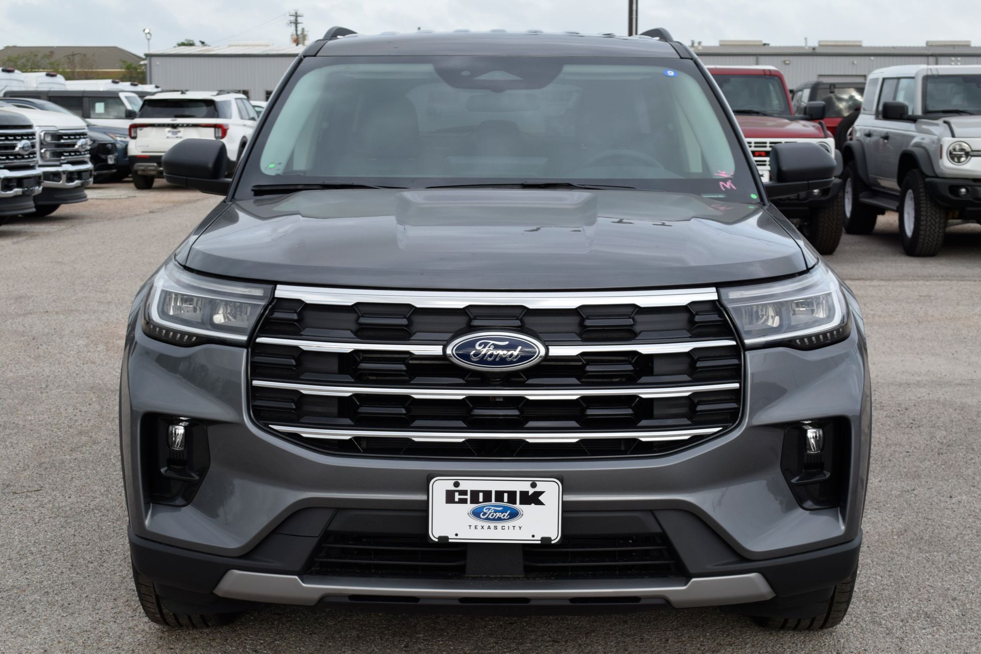 View vehicle photo 2