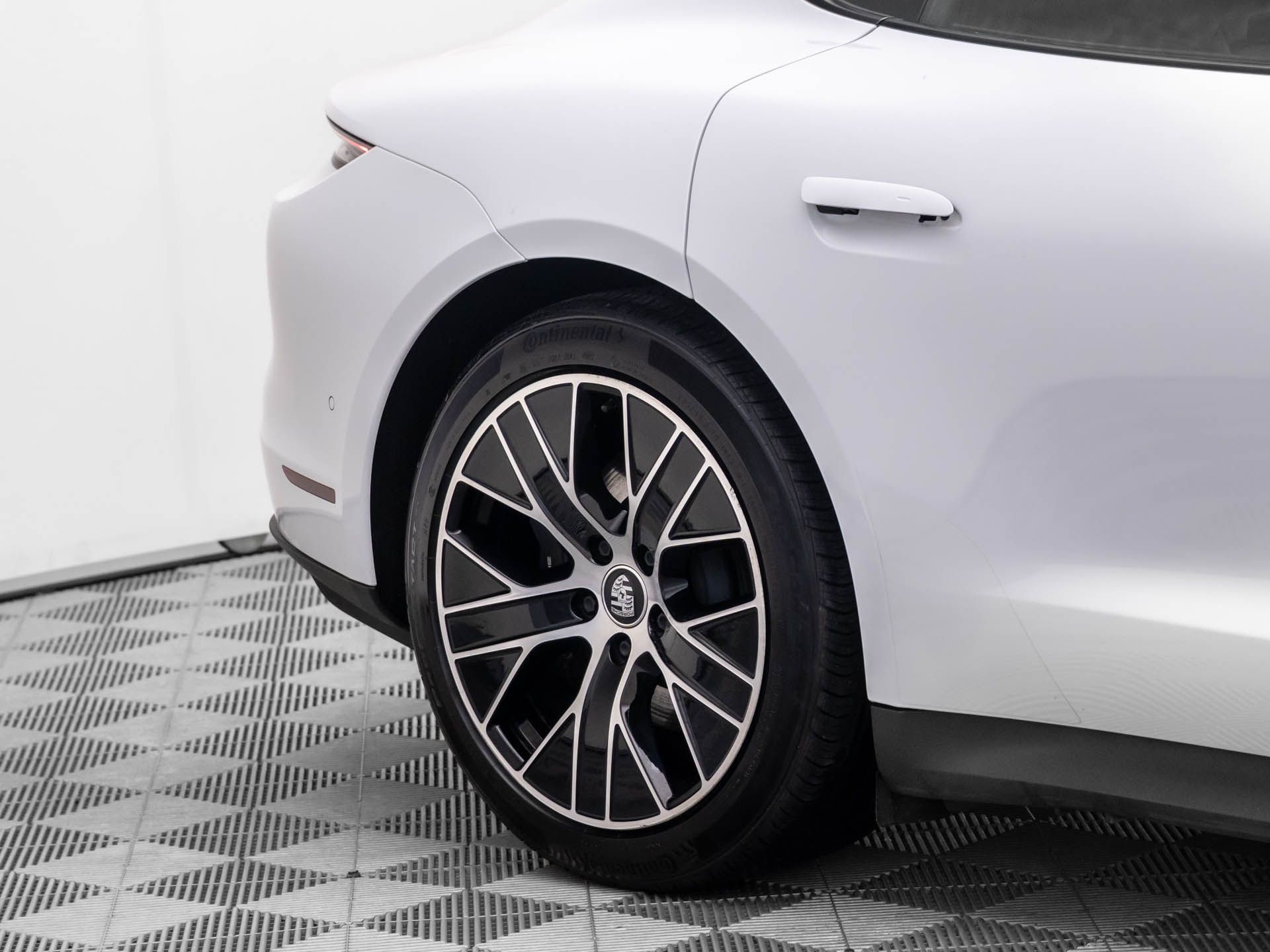 2022 Porsche Taycan  photo