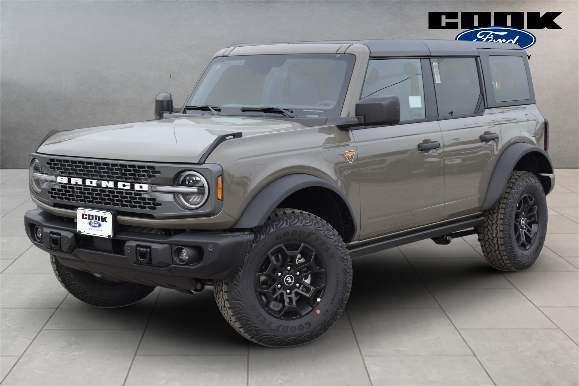 2026 Ford Bronco Badlands Gray at Cook Ford