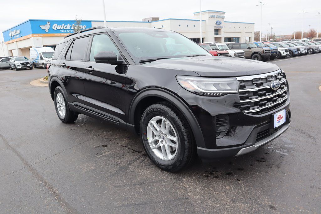 2026 Ford Explorer Active RWD