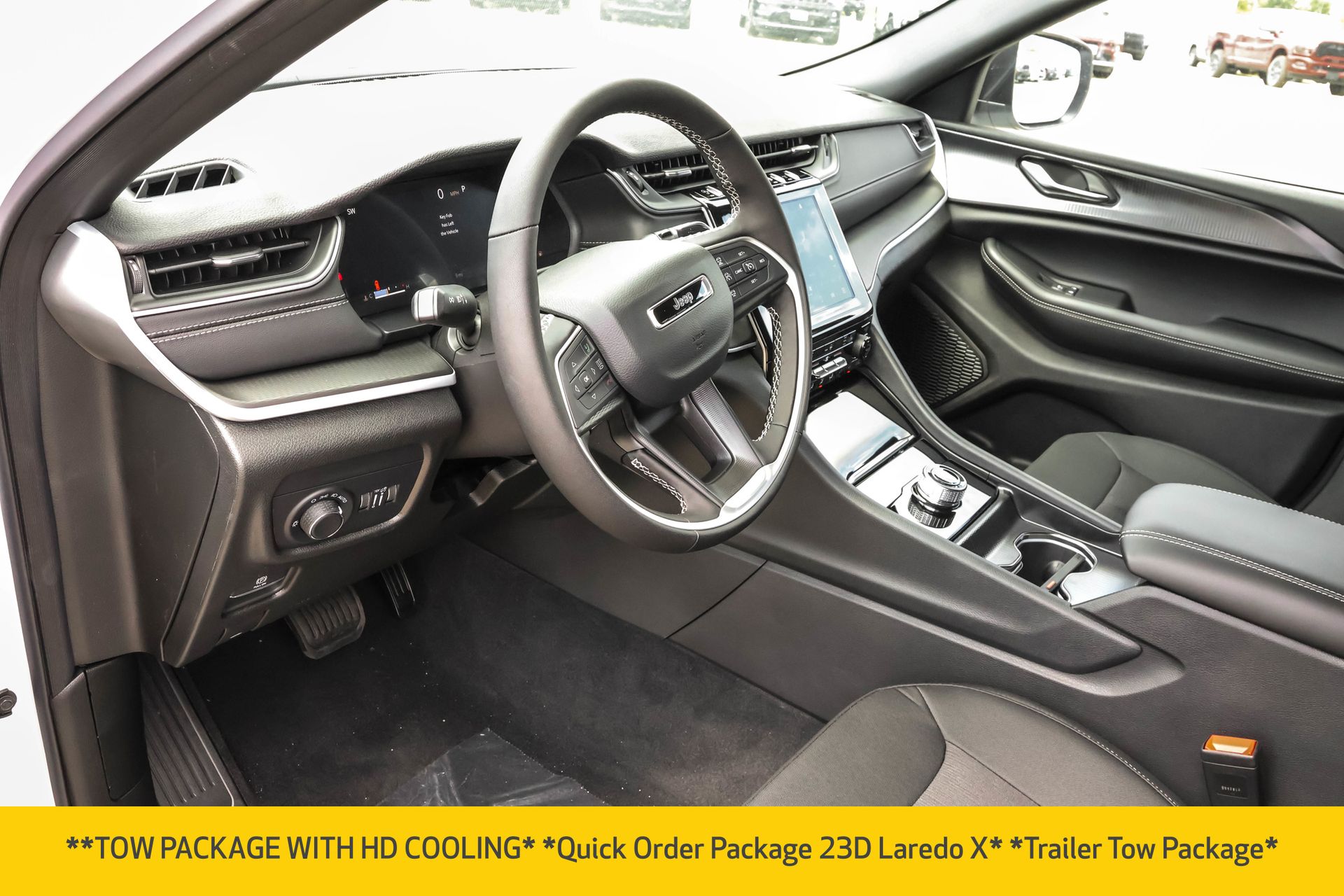 2025 JEEP GRAND CHEROKEE - Image 4