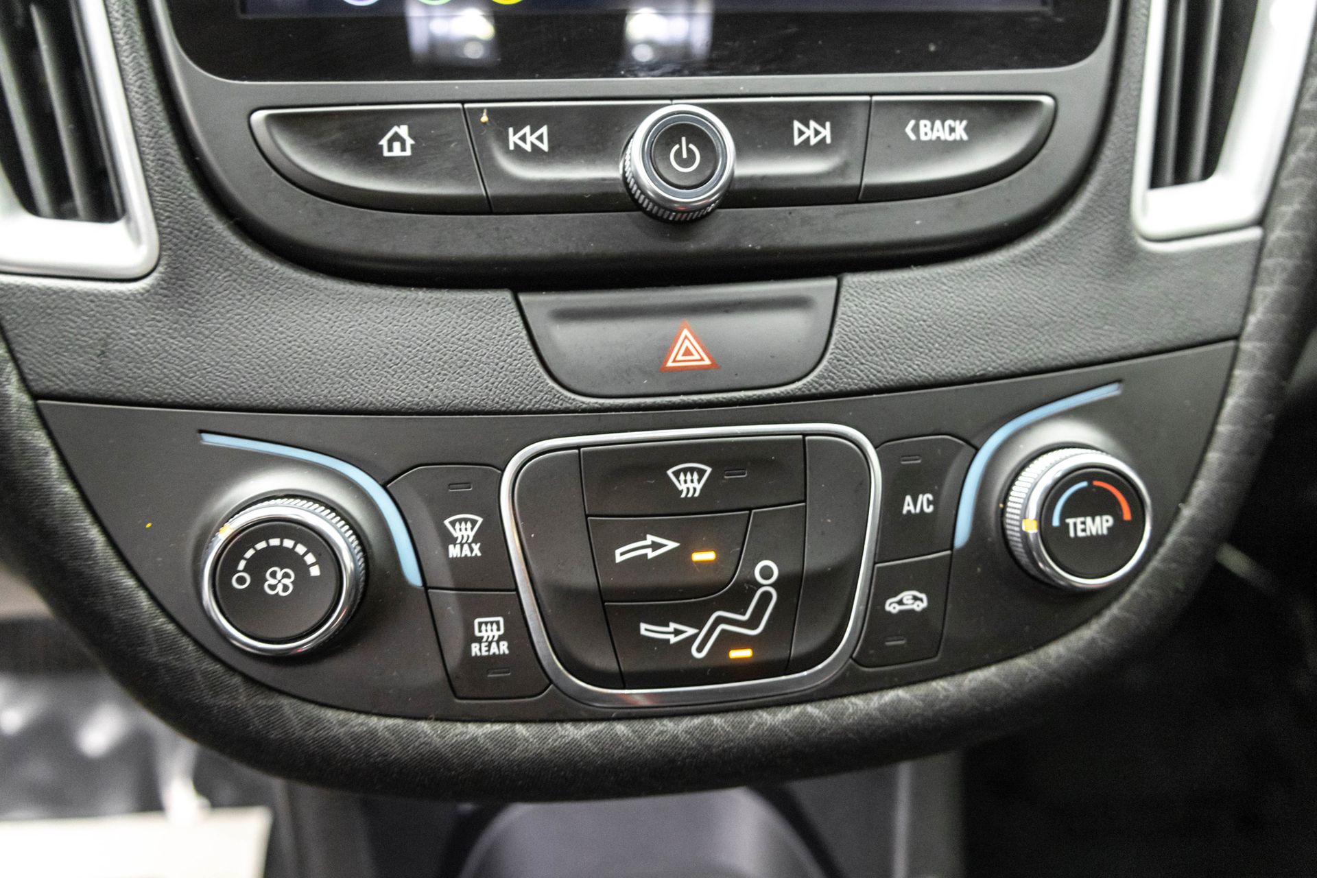 2019 CHEVROLET MALIBU - Image 26