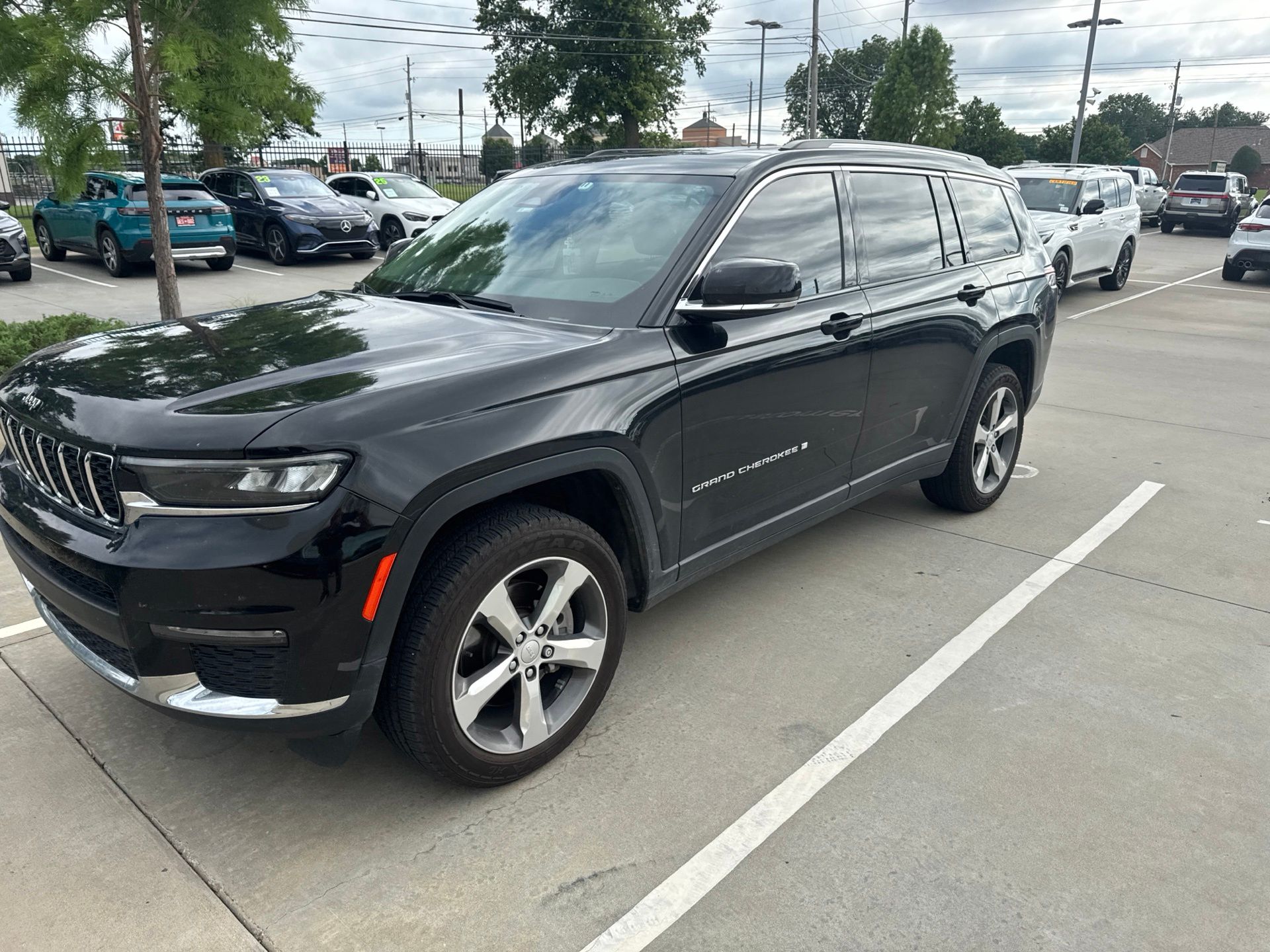 Diamond Black Crystal Pearlcoat 2021 Jeep Grand Cherokee L SUV / Crossover Four-Wheel Drive 8-Speed Automatic