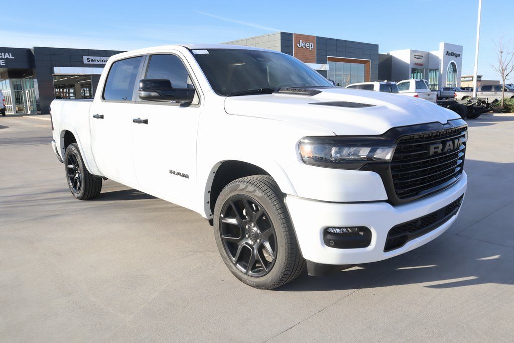 2026 RAM 1500 Laramie Crew Cab 4WD