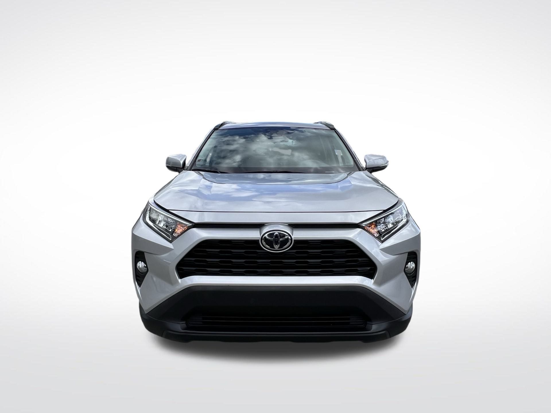 2021 Toyota RAV4 XLE 22