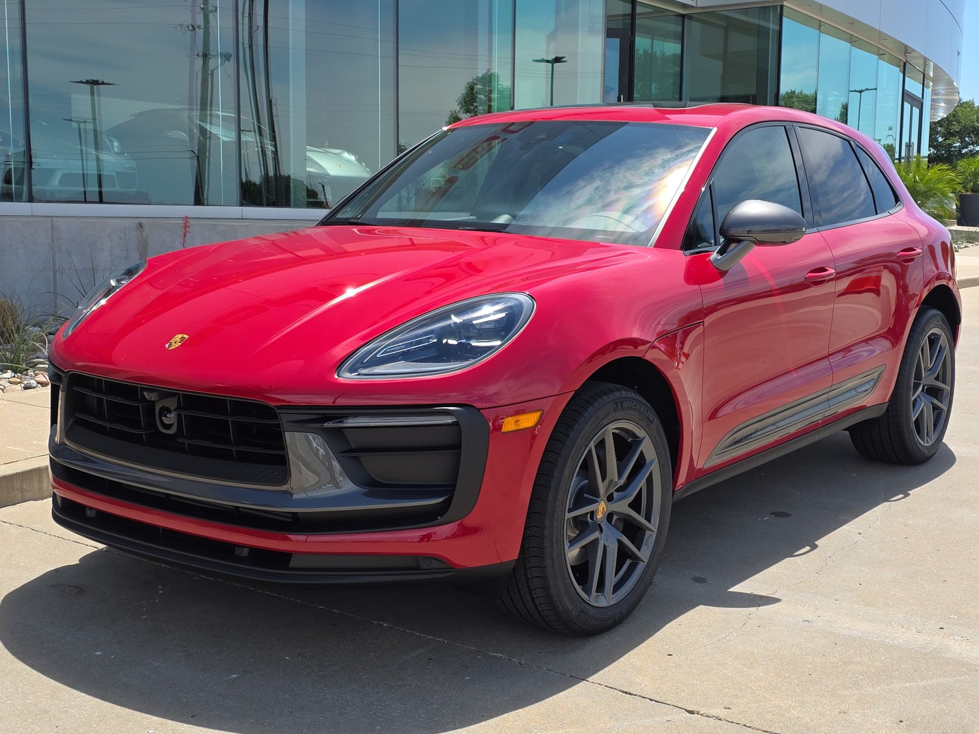 Carmine Red 2026 Porsche Macan SUV / Crossover 7-Speed Automatic