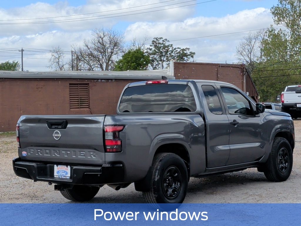 2022 Nissan Frontier S - 6