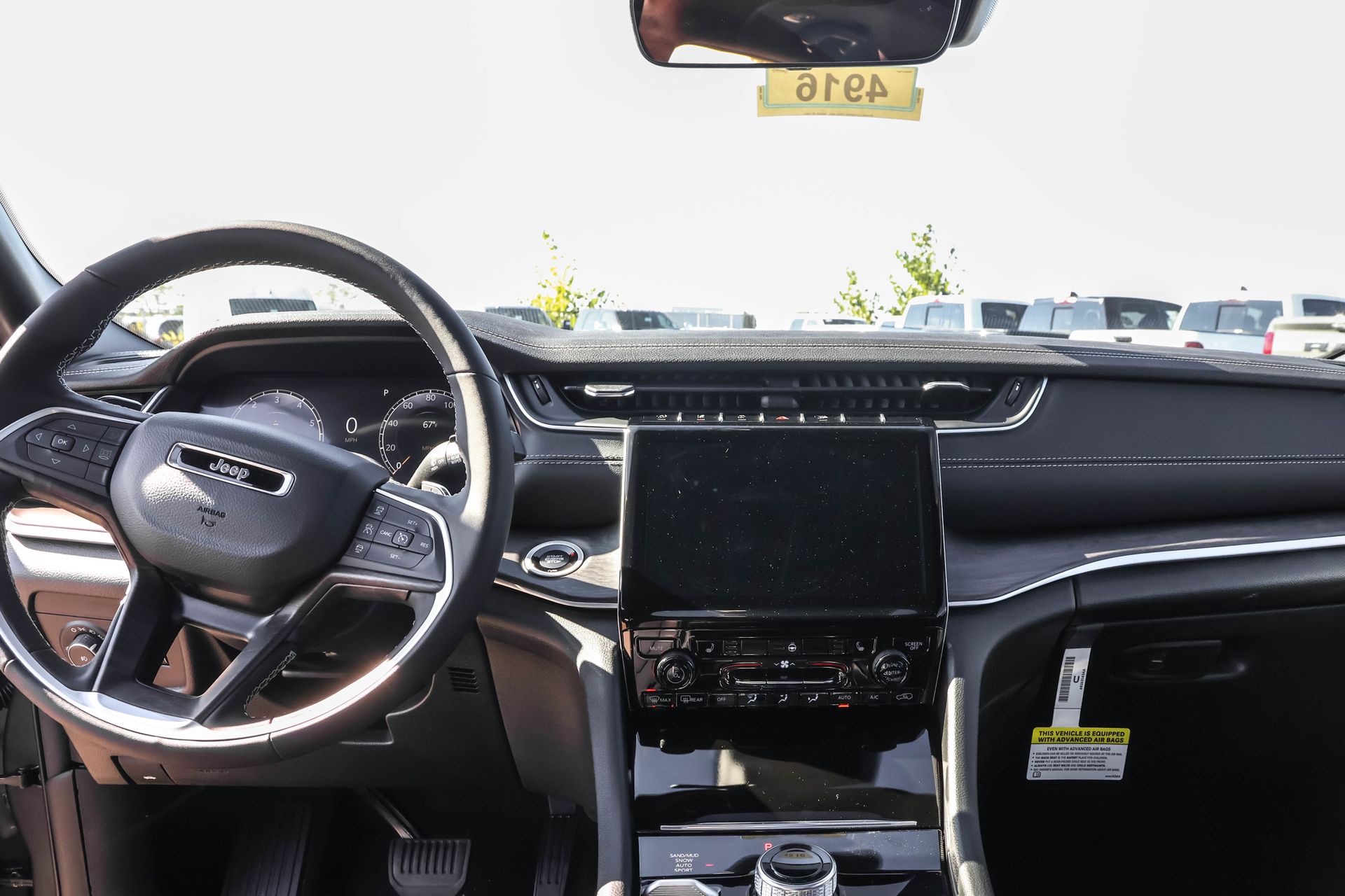 2025 JEEP GRAND CHEROKEE - Image 9