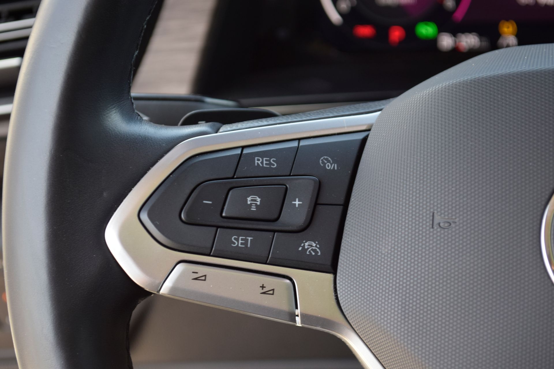 2024 Volkswagen Atlas 2.0T SEL Premium R-Line White at Don McGill Toyota