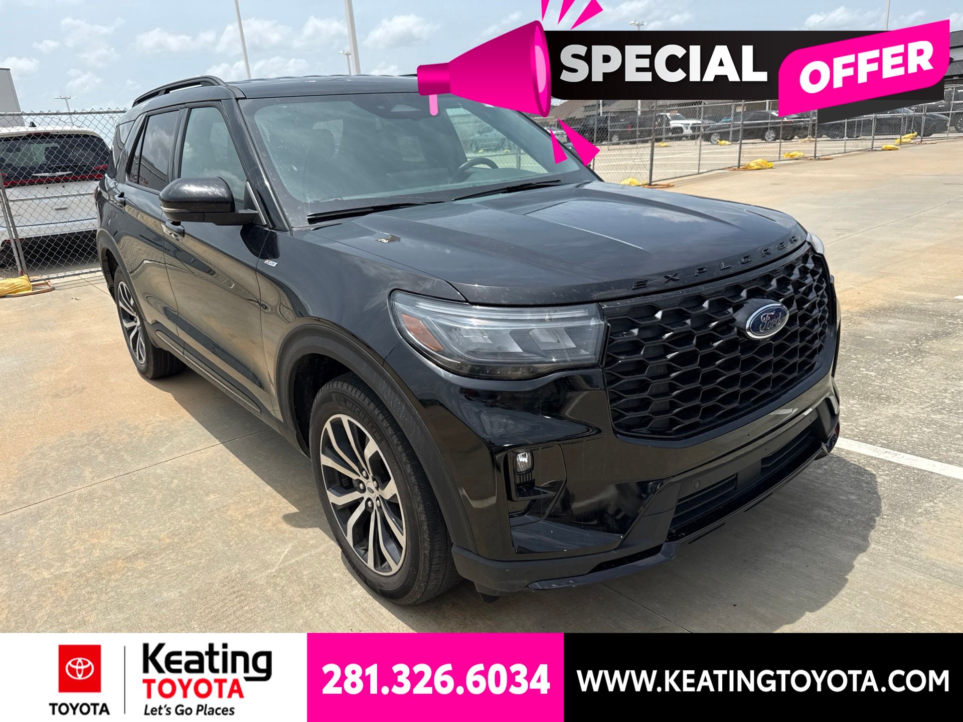  2025 Ford Explorer ST-Line AWD   