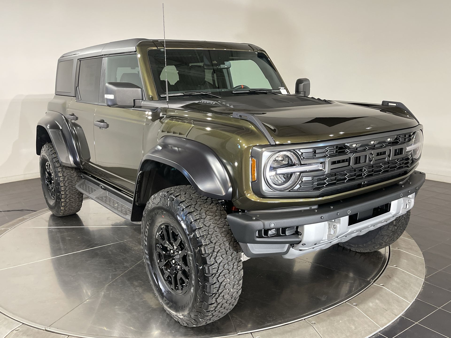 2024 Ford Bronco Raptor 14