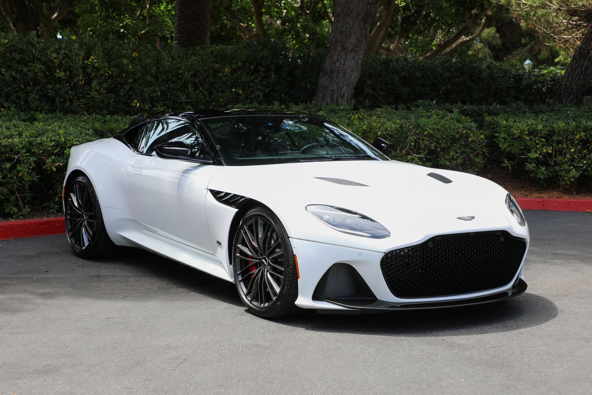 2023 Aston Martin DBS 5.2 V12's photo