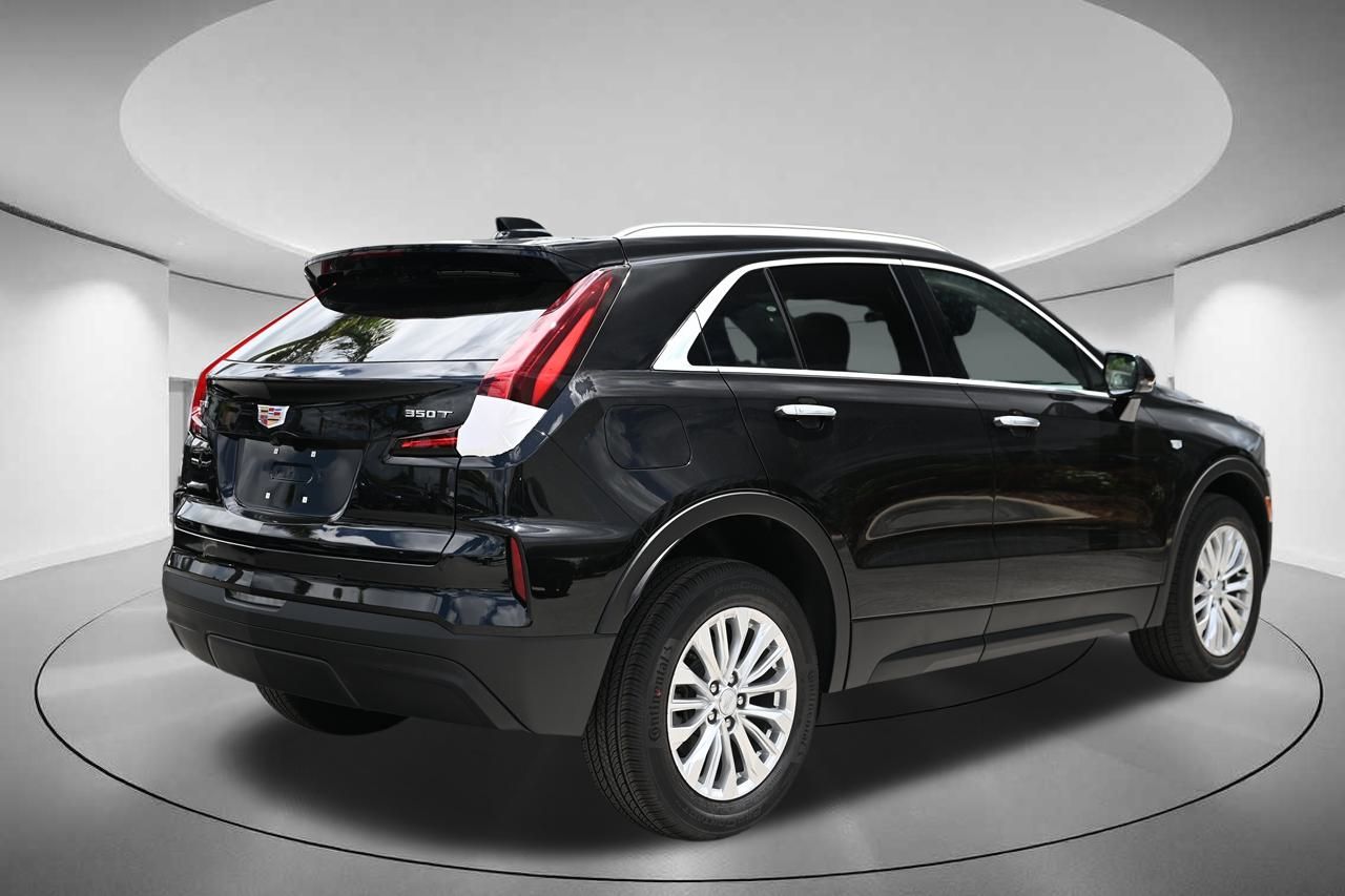 2024 Cadillac XT4 Luxury 5