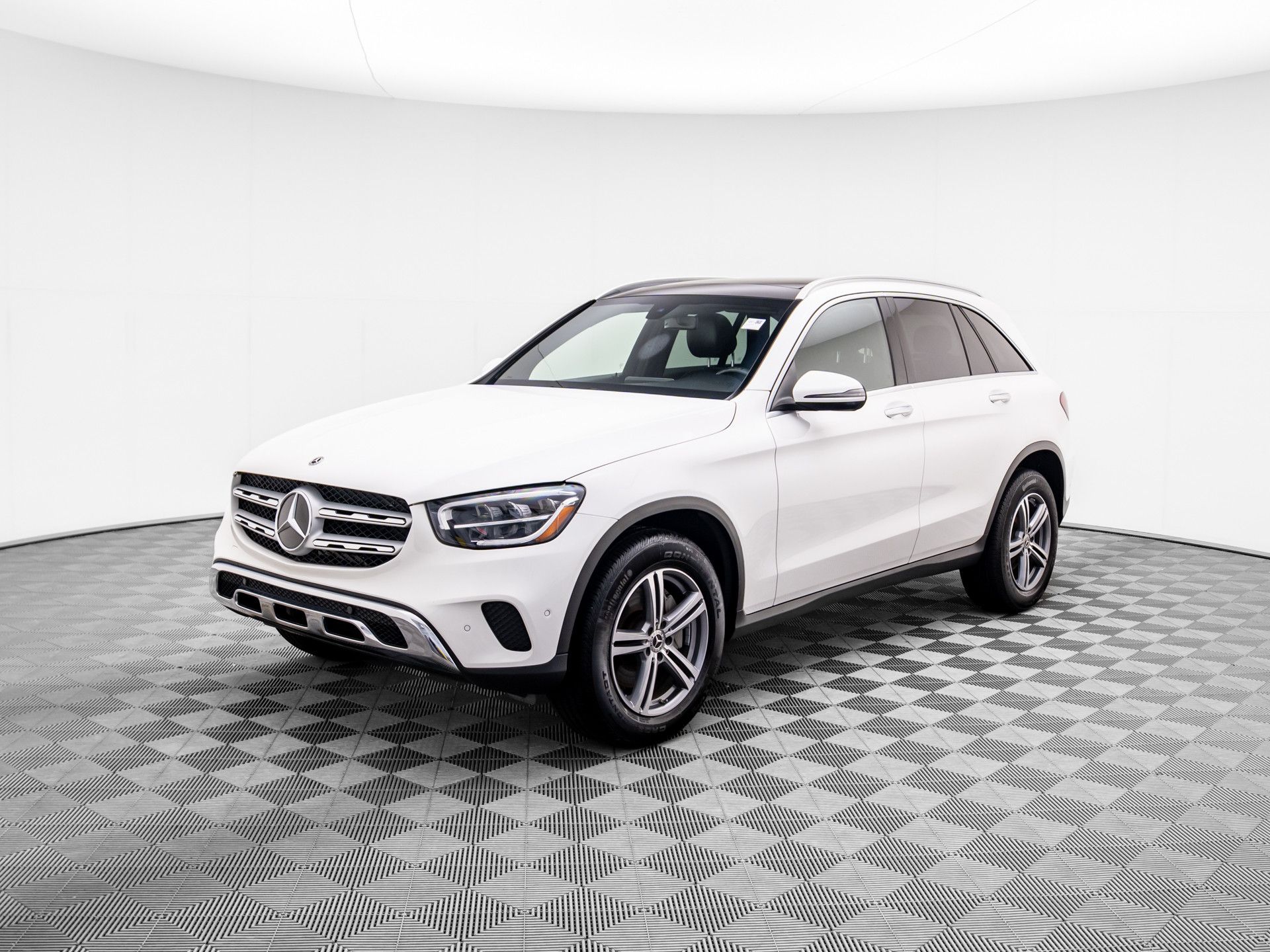 2021 Mercedes-Benz GLC GLC 300 photo