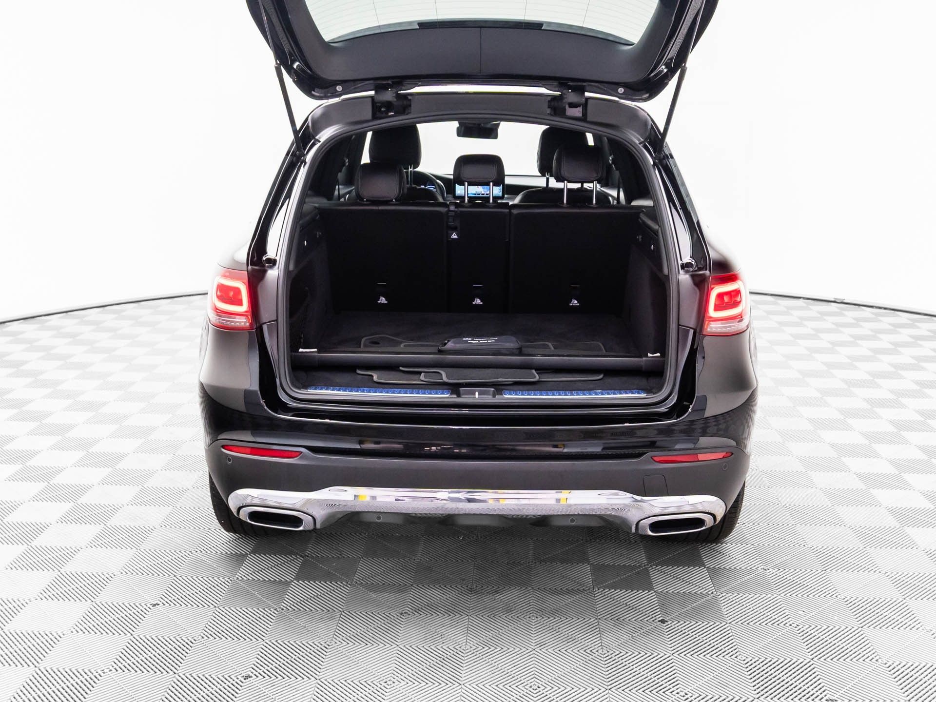 2022 Mercedes-Benz GLC GLC 300 photo