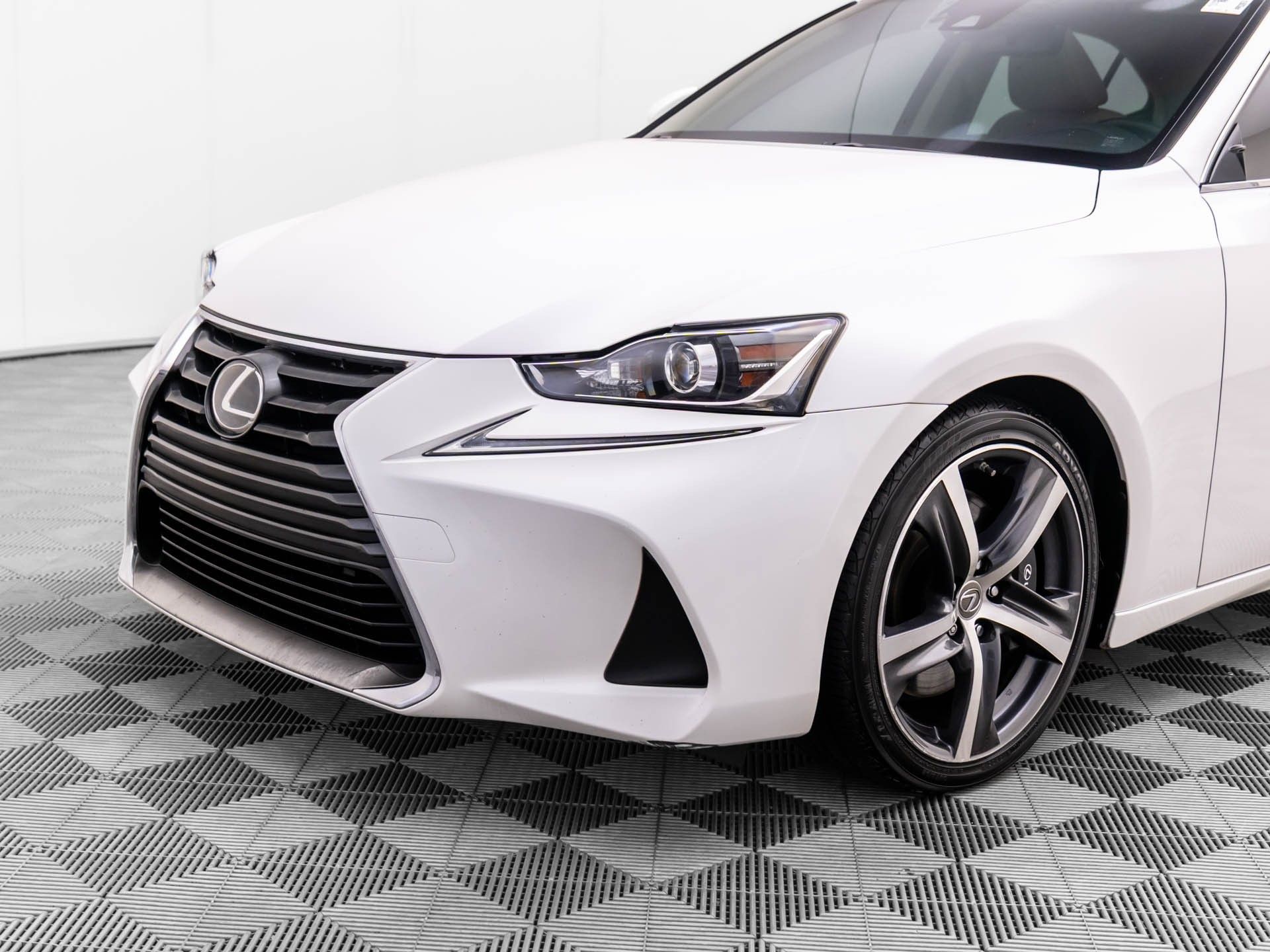 2018 Lexus IS IS photo