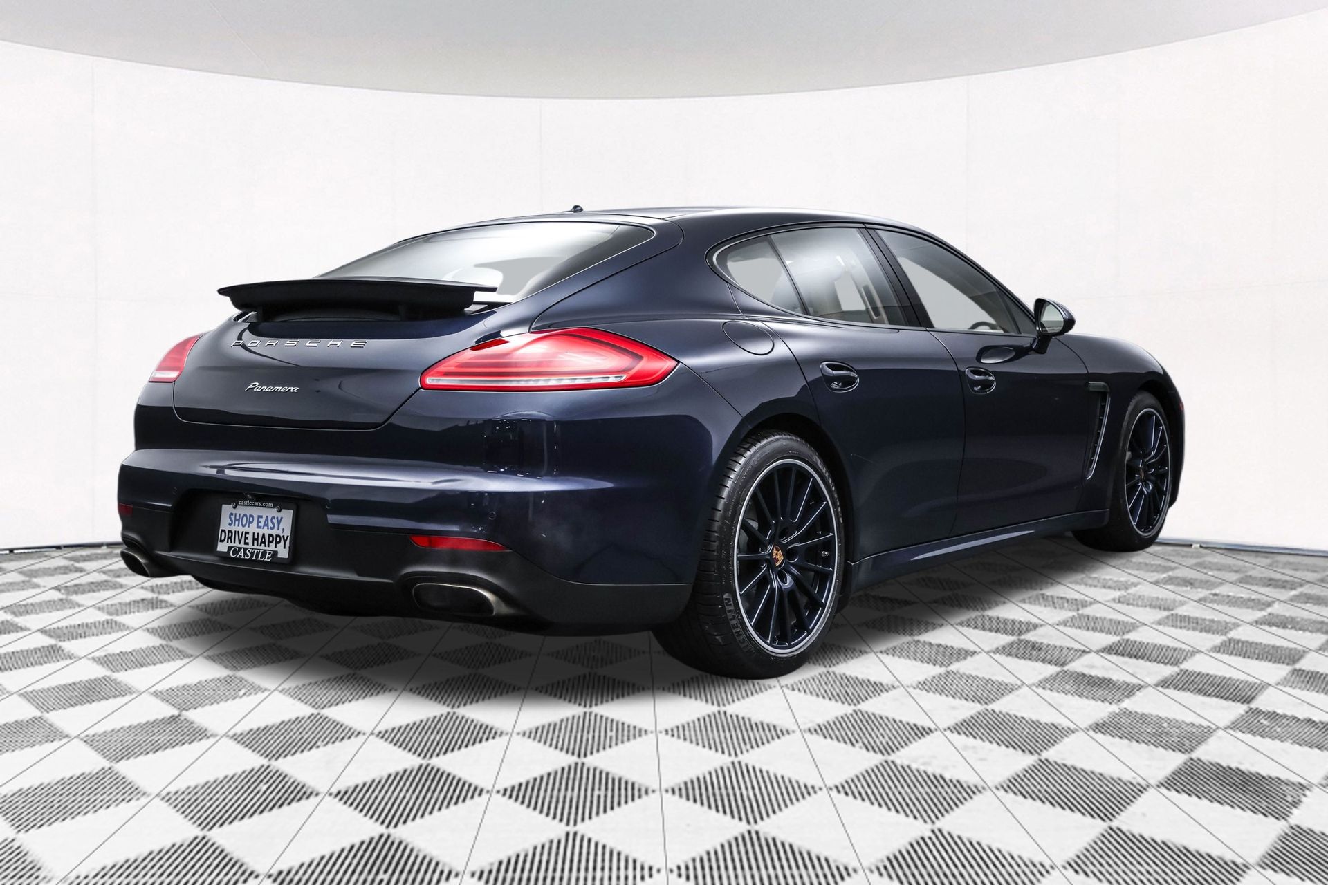 2015 PORSCHE PANAMERA - Image 15