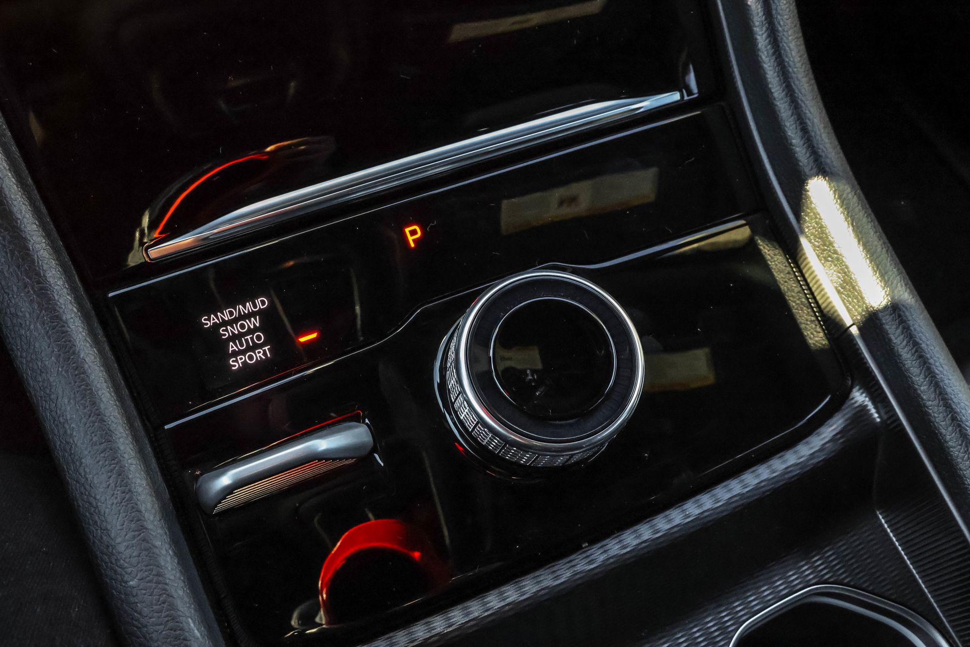 2025 JEEP GRAND CHEROKEE - Image 20