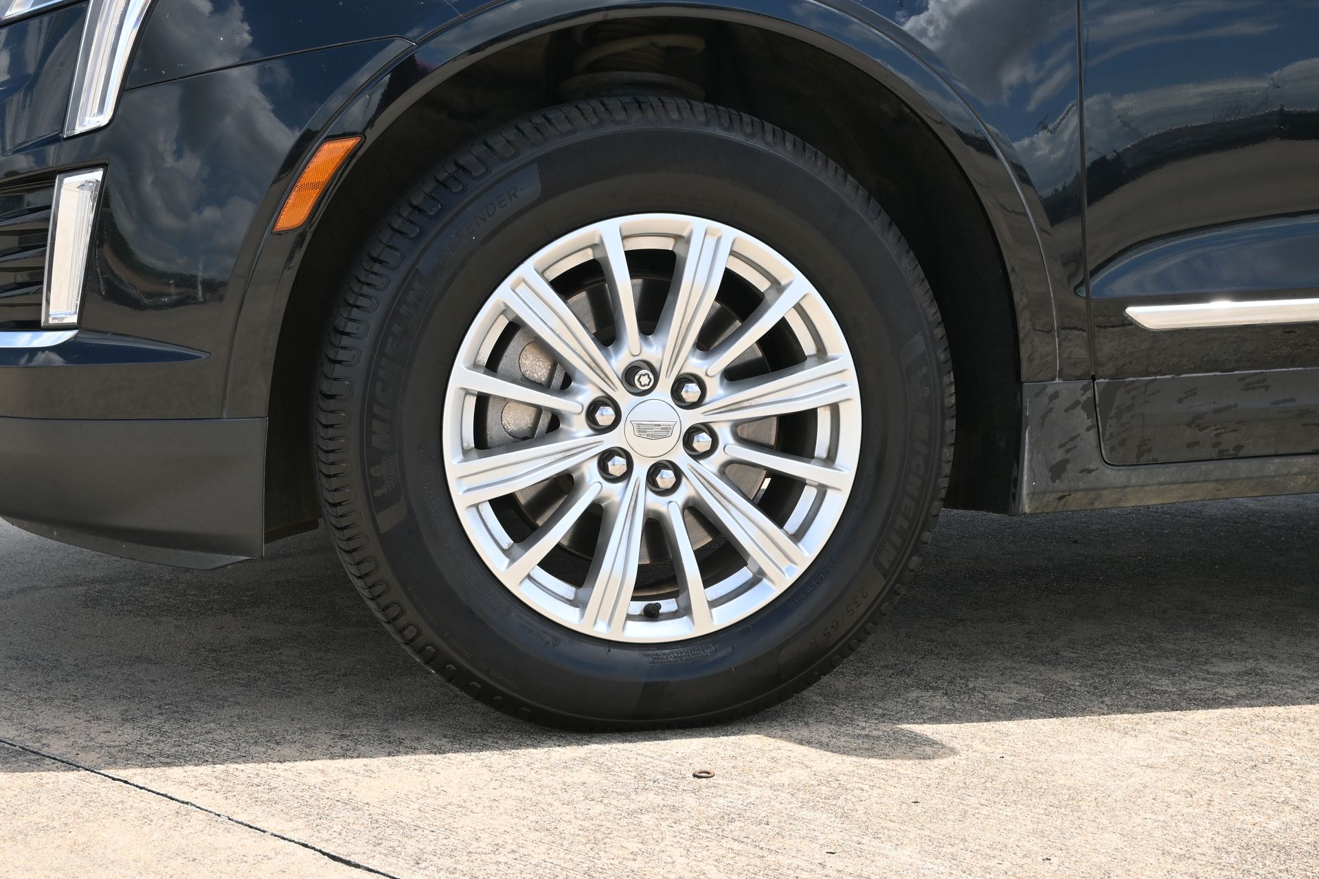 2019 Cadillac XT5 Base Black at DeMontrond Ford