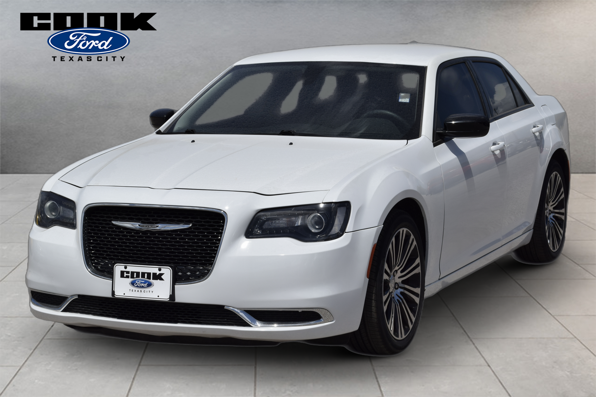 2019 Chrysler 300 Touring White at North Houston Mitsubishi
