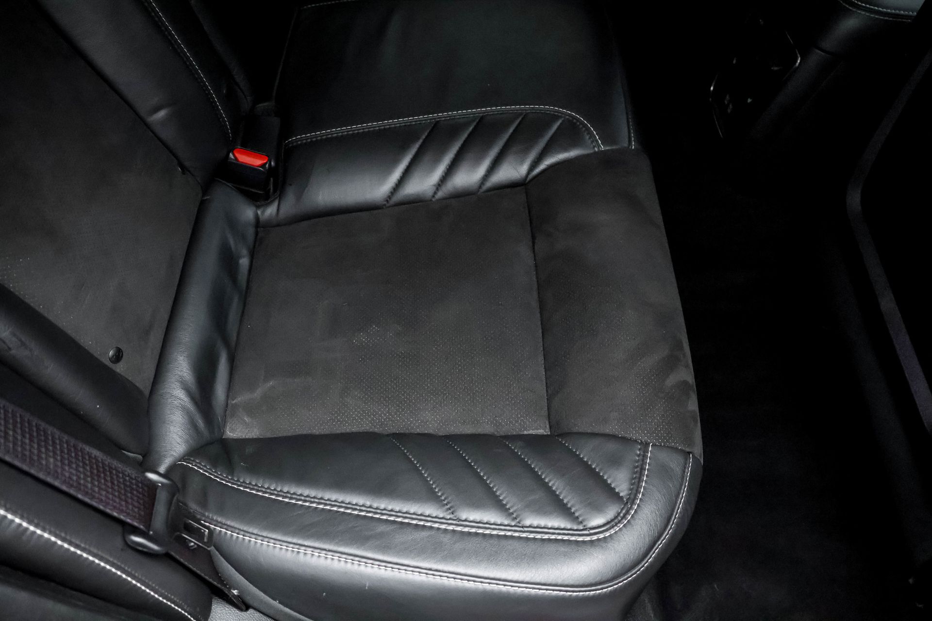 2022 DODGE CHARGER - Image 16