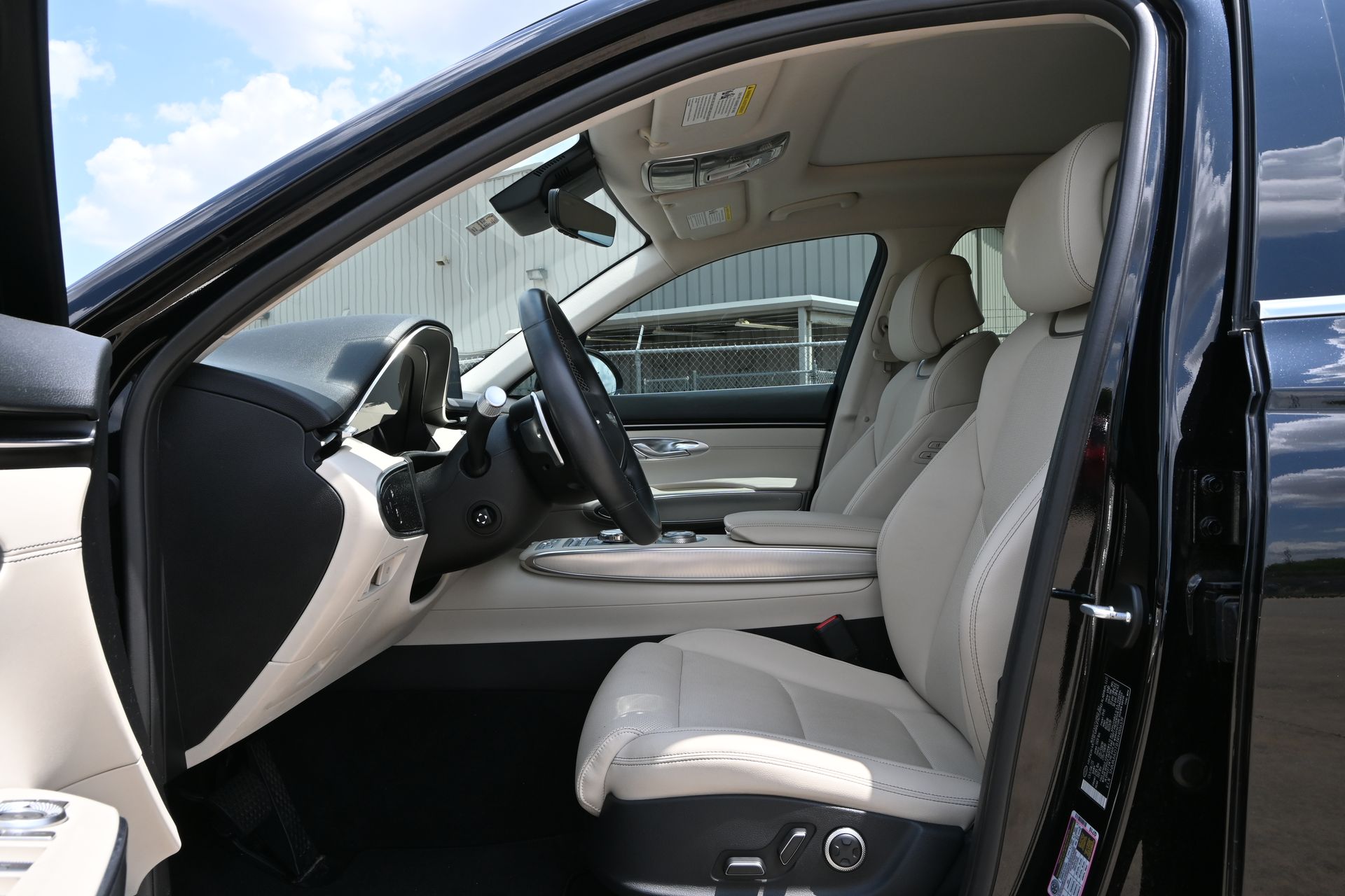 2024 Genesis GV70 2.5T Black at AutoSavvy Houston Southwest