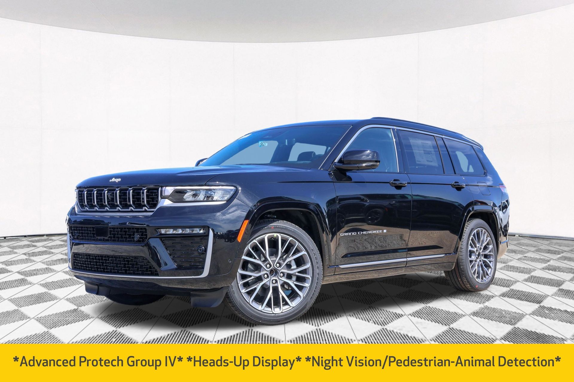 New Diamond Black Crystal Pearlcoat 2026 Jeep Grand Cherokee L