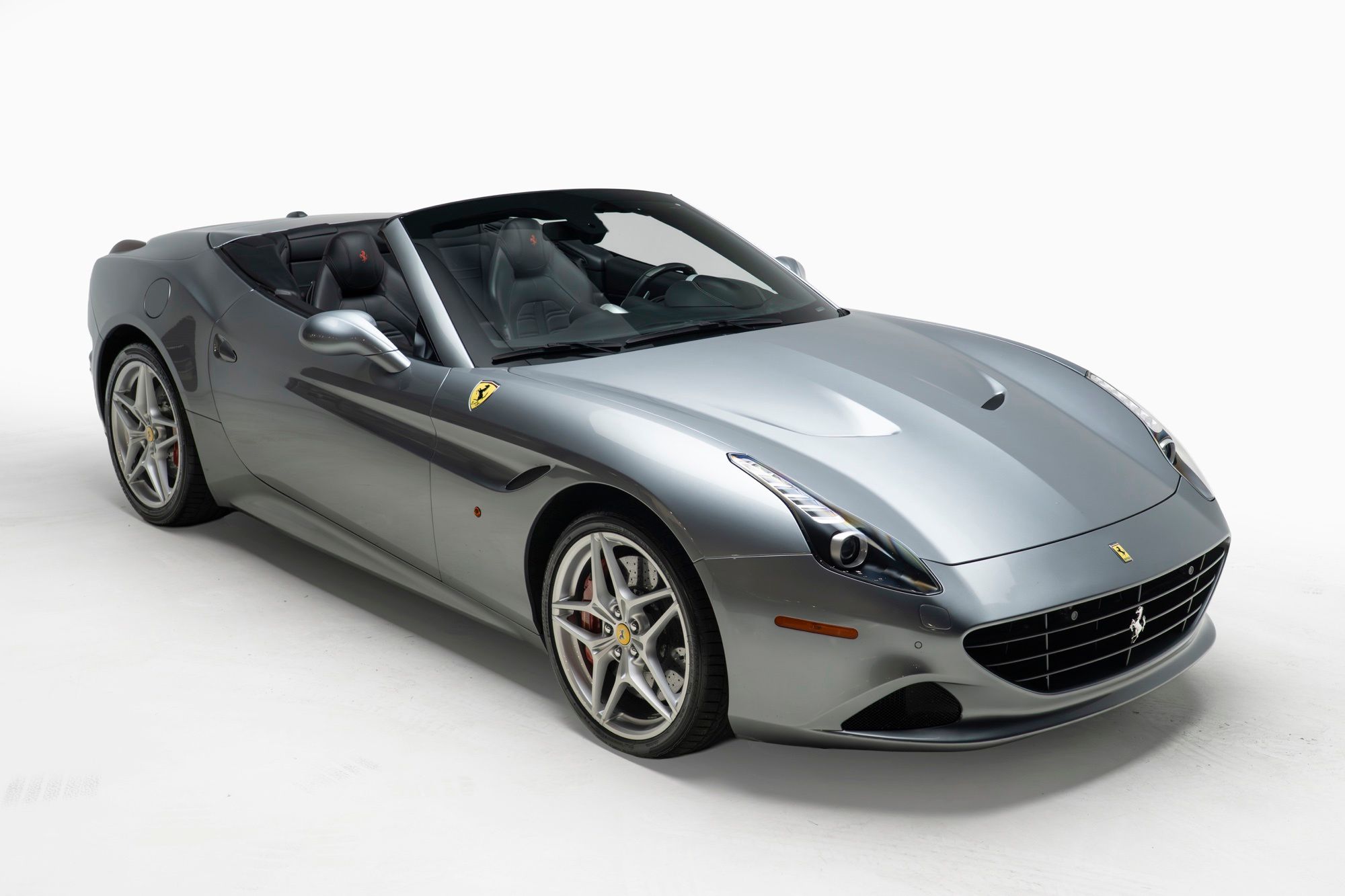 2016 Ferrari California - Thumbnail 6