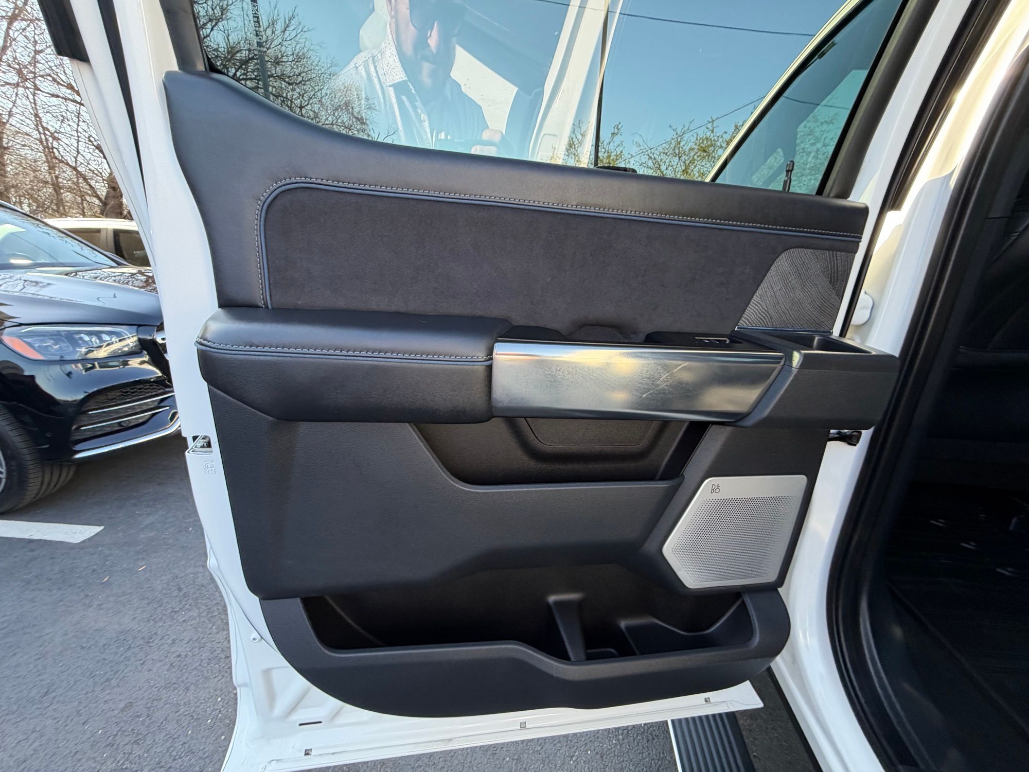 2025 Ford F-450 Super Duty Platinum - Photo 18