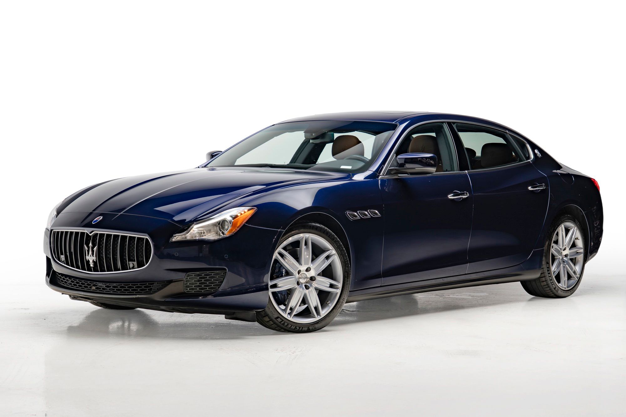 2015 Maserati Quattroporte - Thumbnail 4