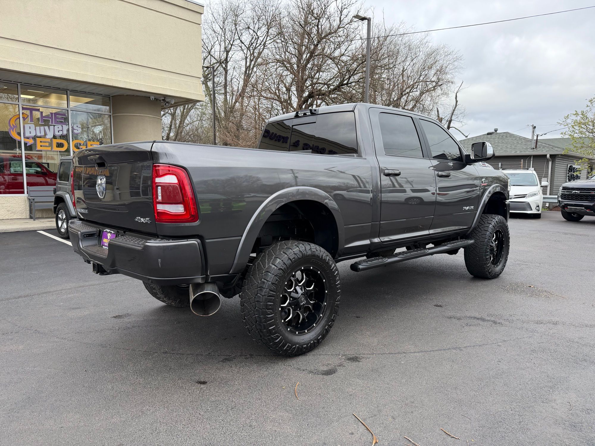 2022 RAM Ram 3500 Pickup Laramie - Photo 6
