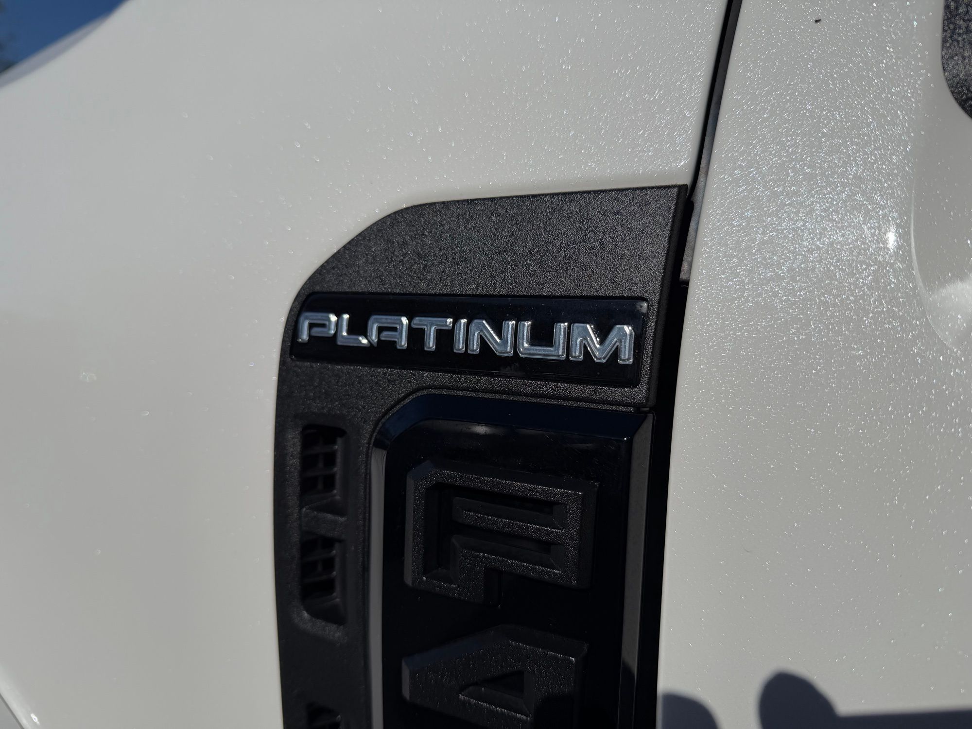 2025 Ford F-450 Super Duty Platinum - Photo 15