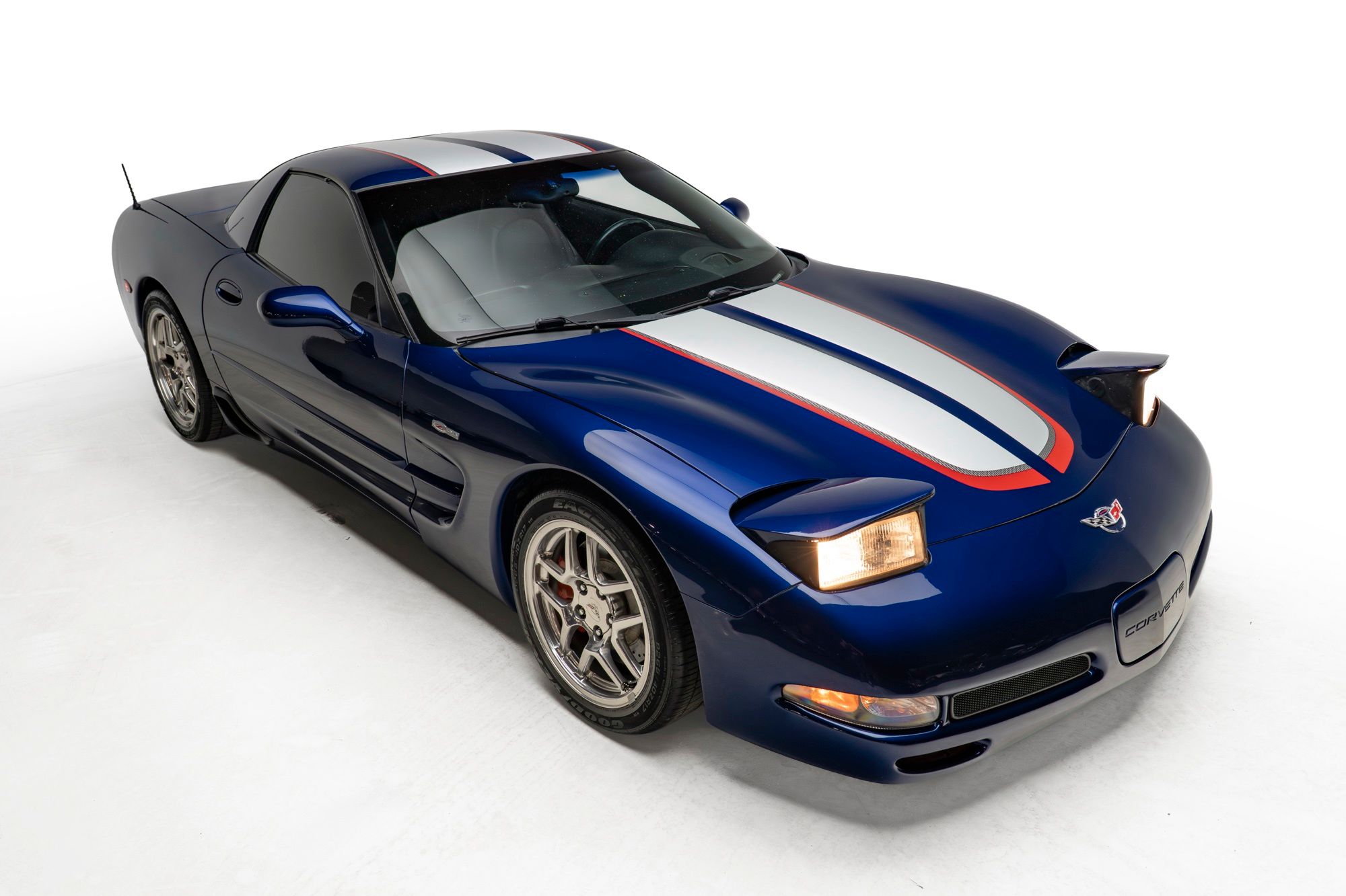 2004 Chevrolet Corvette - Thumbnail 7