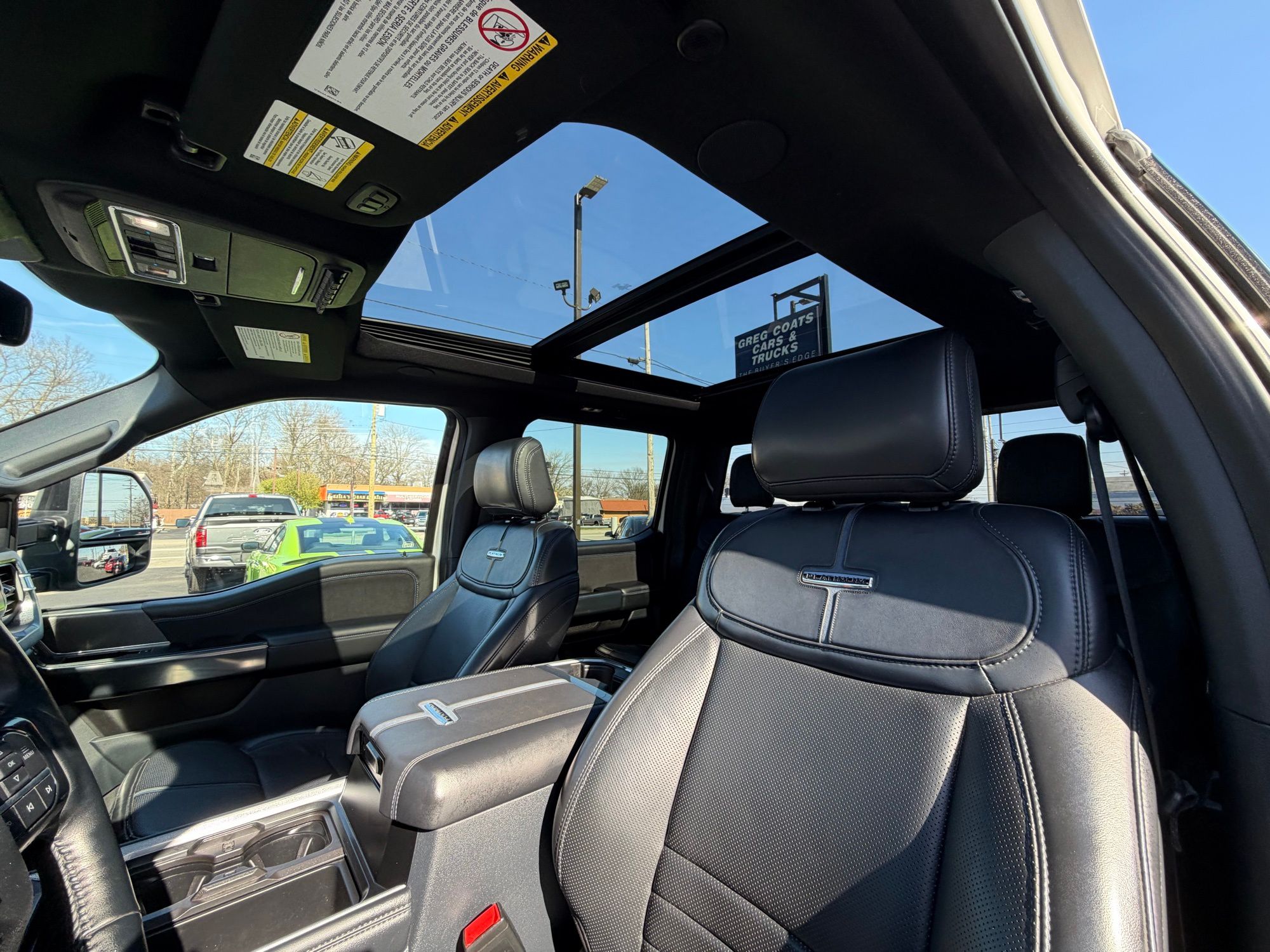2025 Ford F-450 Super Duty Platinum - Photo 27