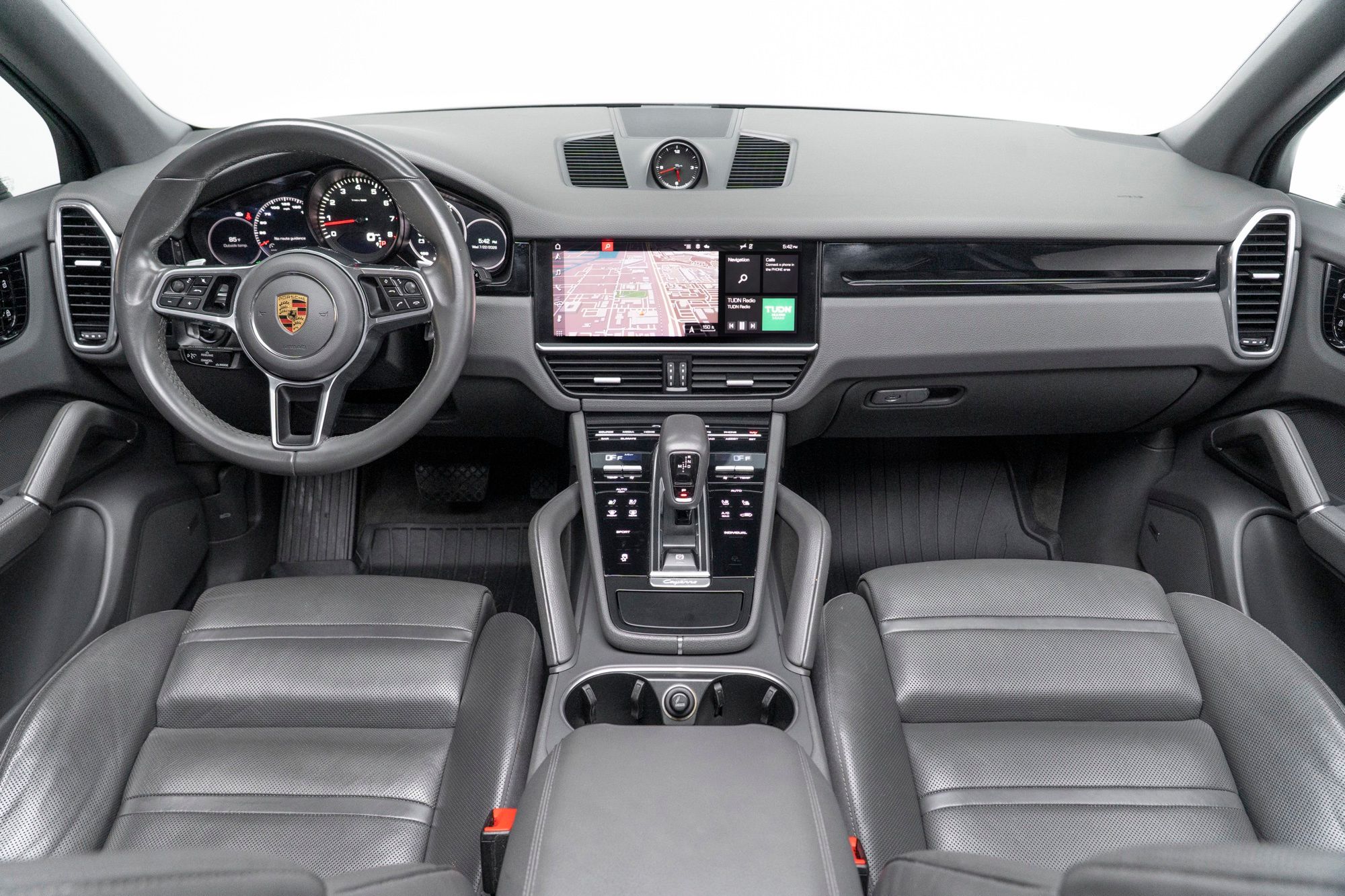 2020 Porsche Cayenne - Thumbnail 2