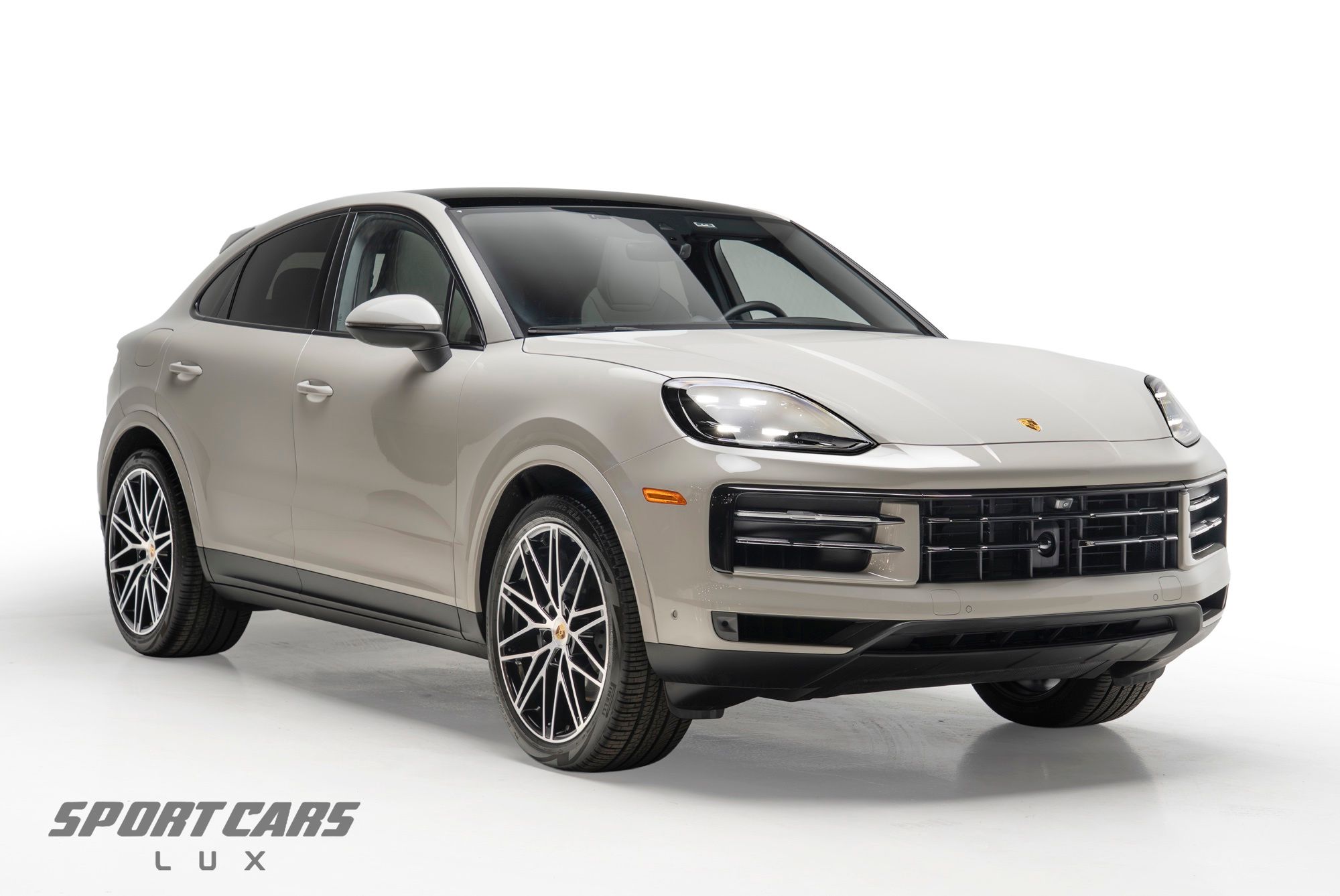 2024 Porsche Cayenne -'s photo