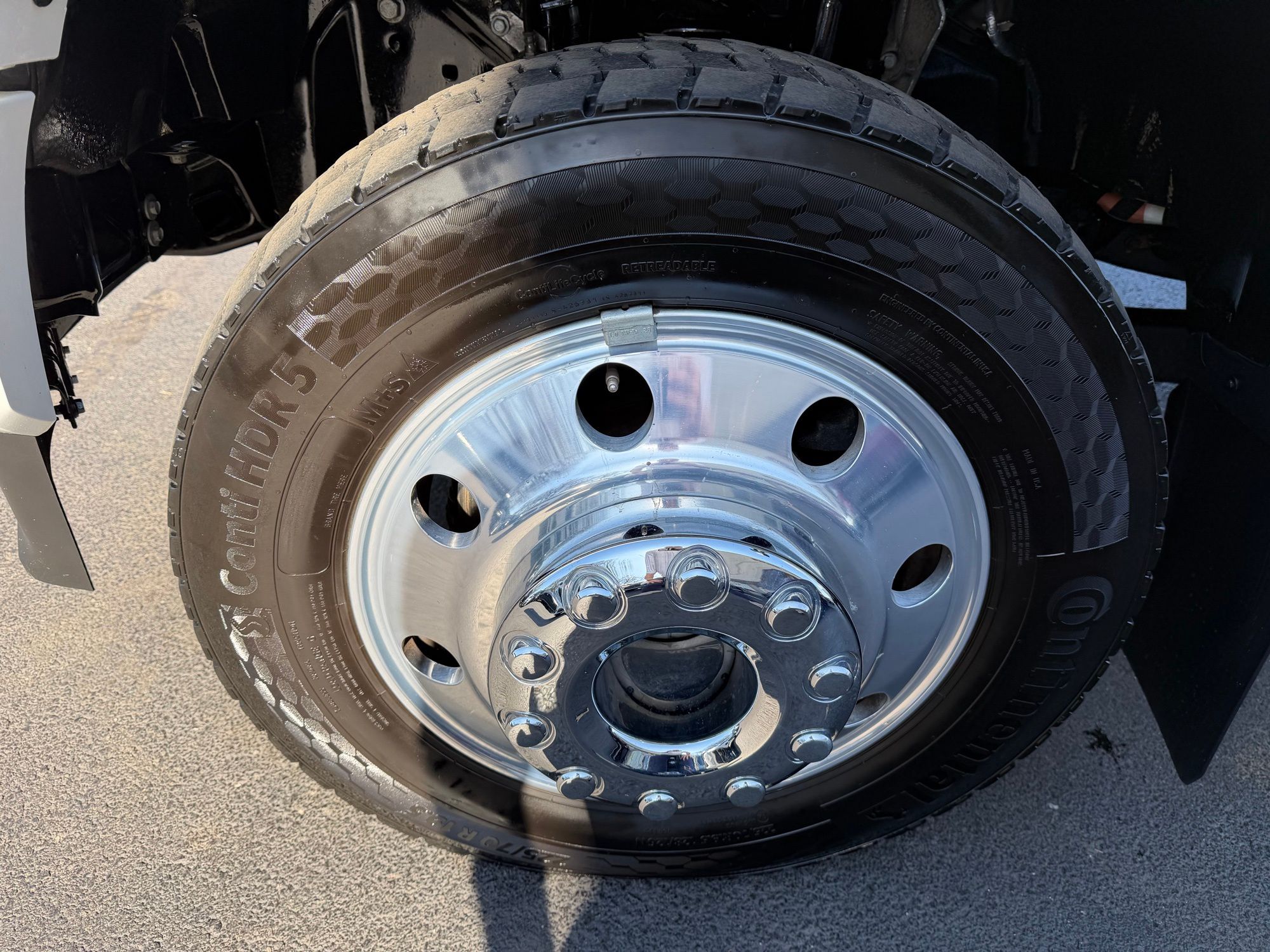 2025 Ford F-450 Super Duty Platinum - Photo 14