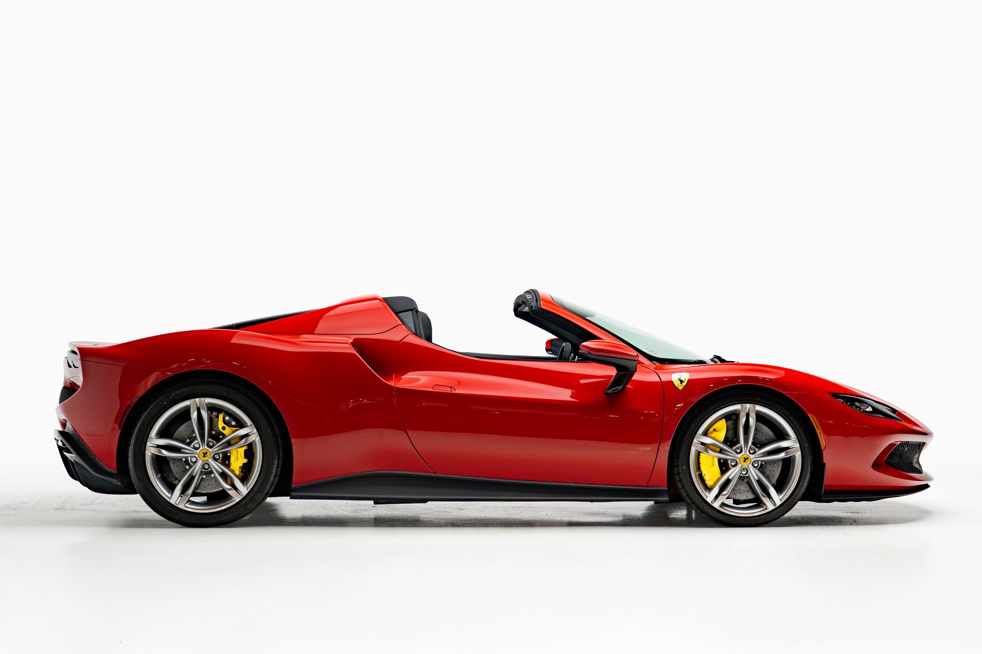 2025 Ferrari 296 GTS - Thumbnail 4