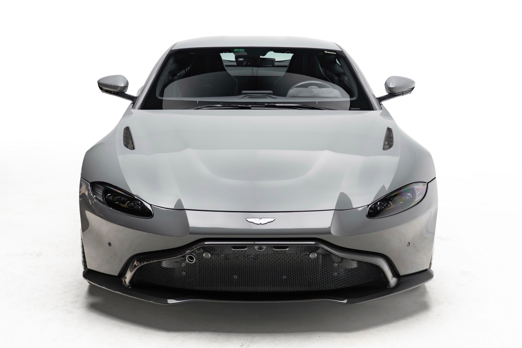 2020 Aston Martin Vantage - Thumbnail 6