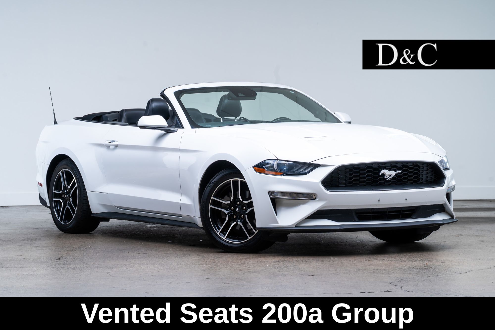 Oxford White 2022 Ford Mustang Convertible Rear-Wheel Drive Automatic