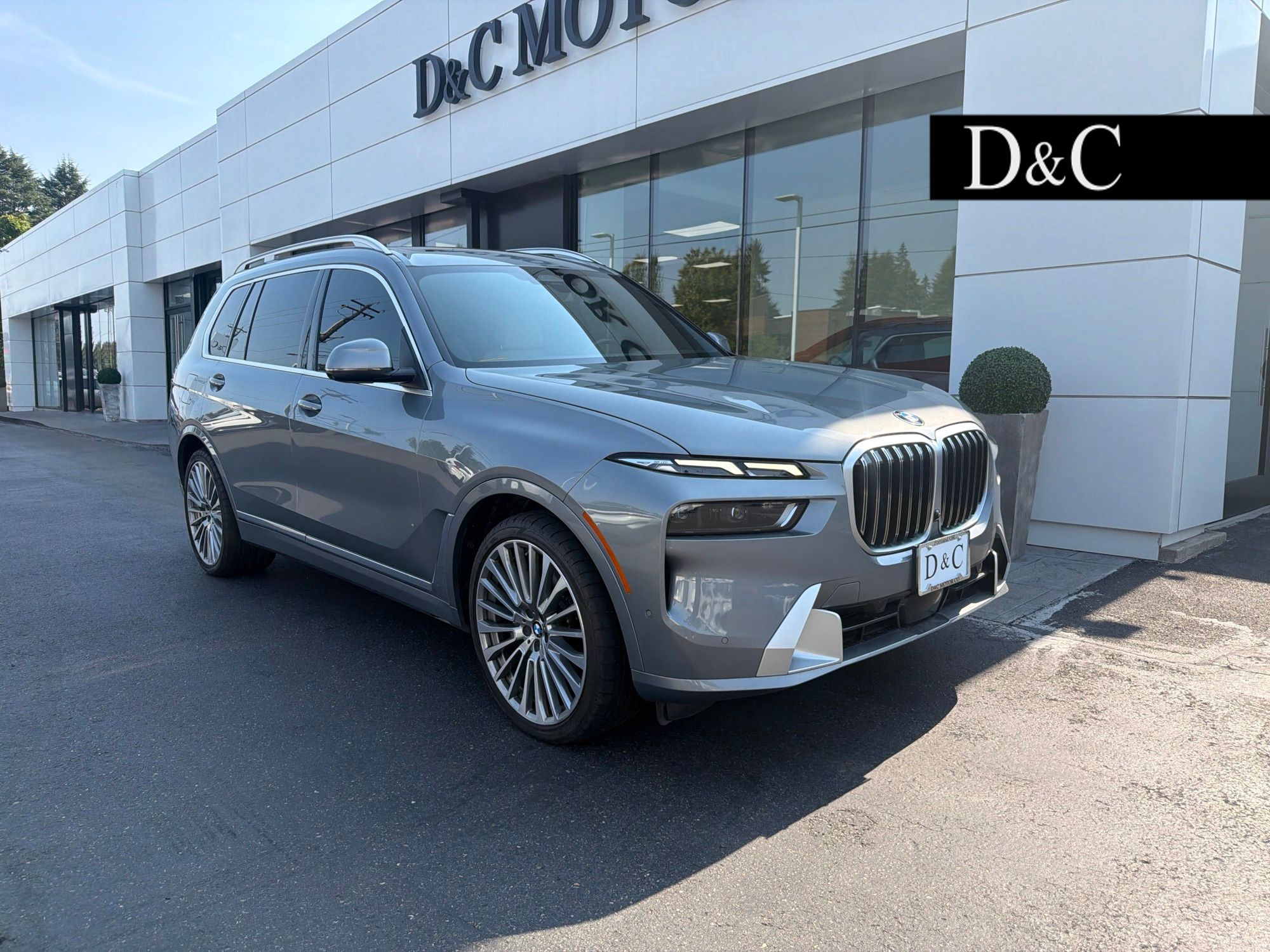 Gray Metallic 2023 BMW X7 SUV / Crossover All-Wheel Drive 8-Speed Automatic