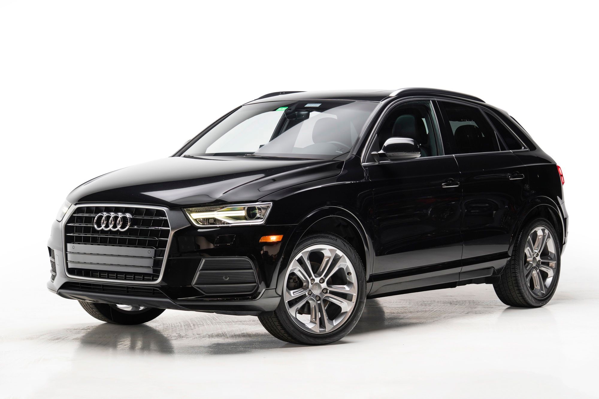 2016 Audi Q3 - Thumbnail 4