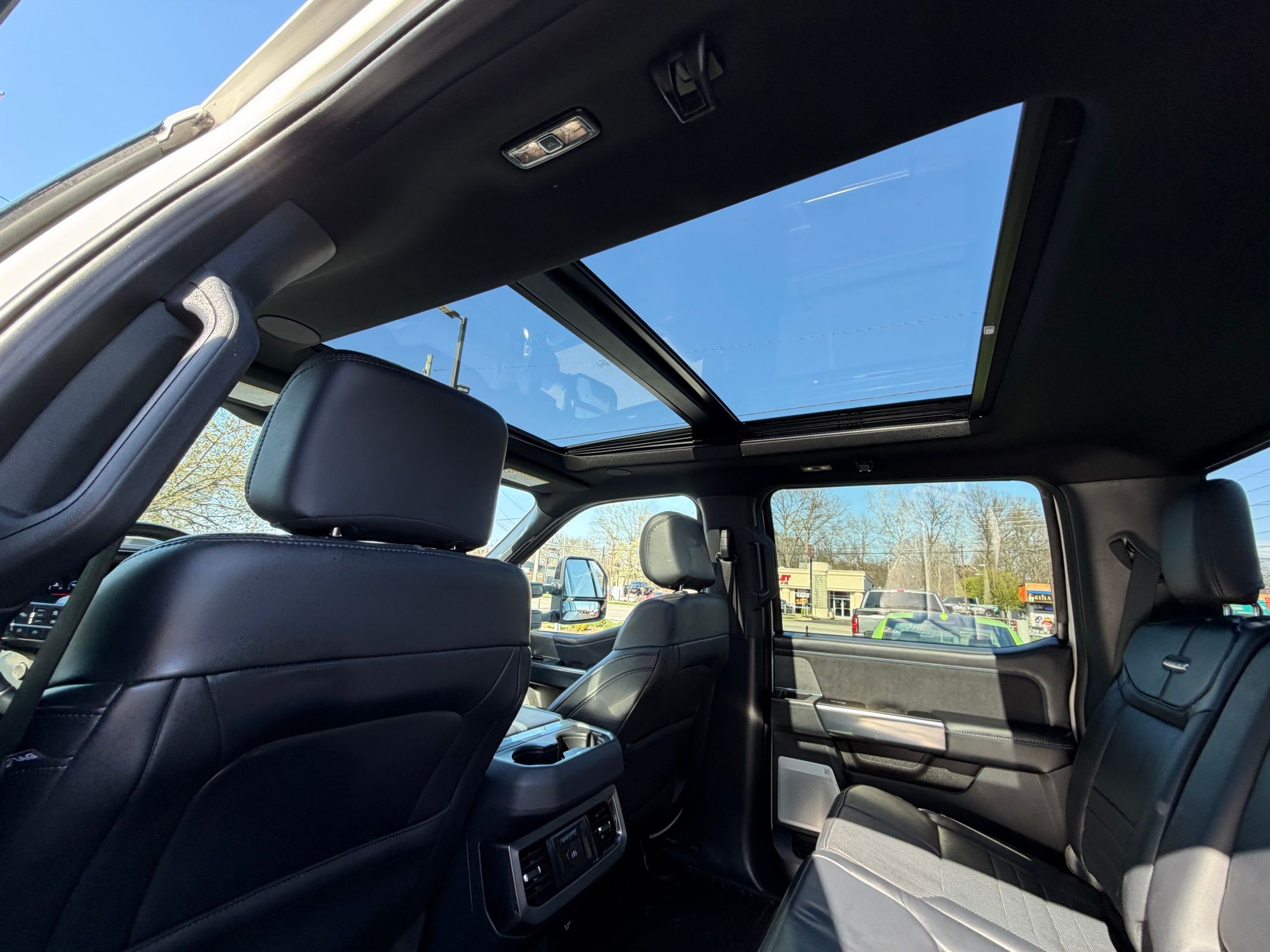 2025 Ford F-450 Super Duty Platinum - Photo 20