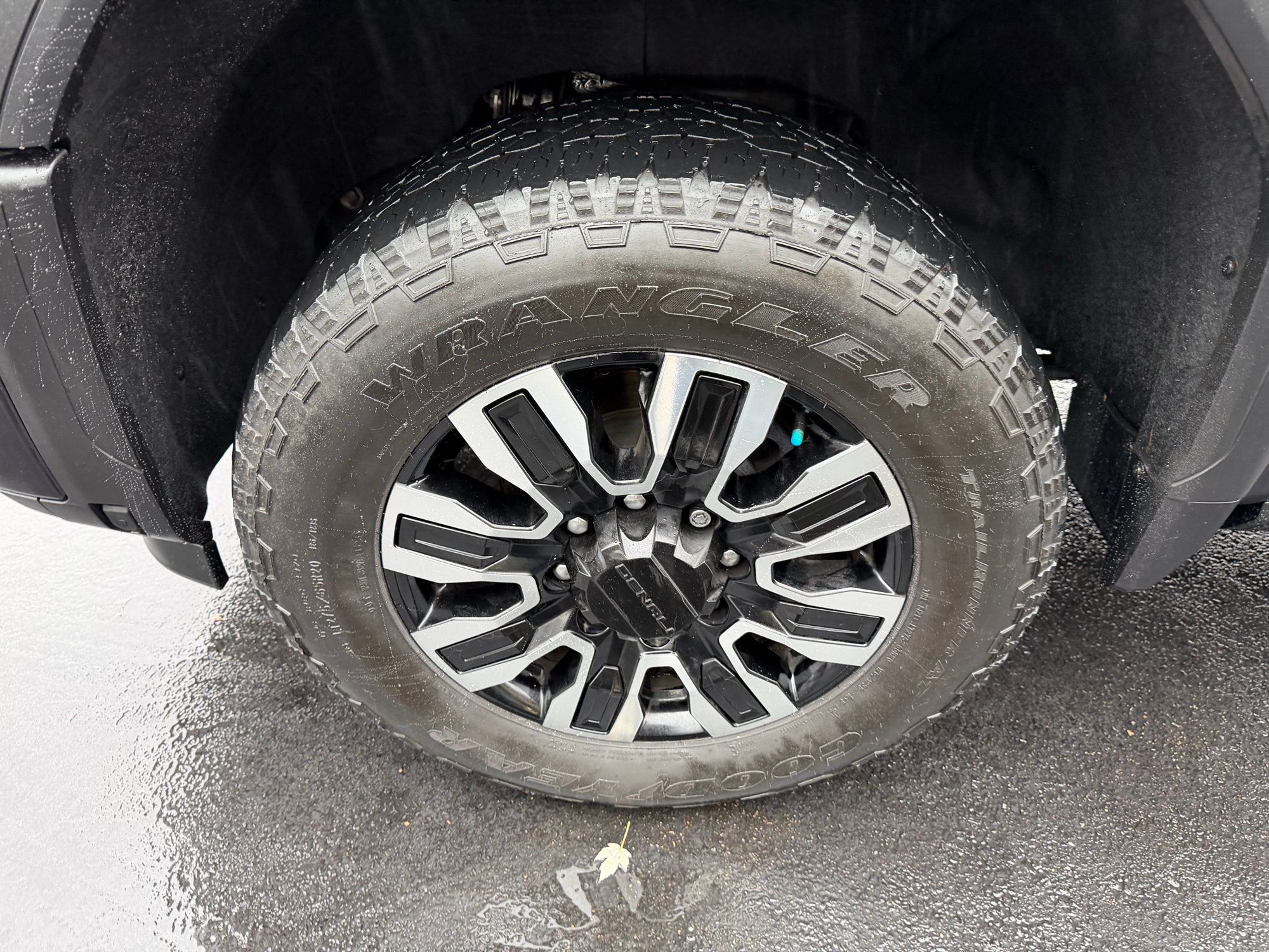 2024 GMC Sierra 3500HD Denali Ultimate - Photo 9
