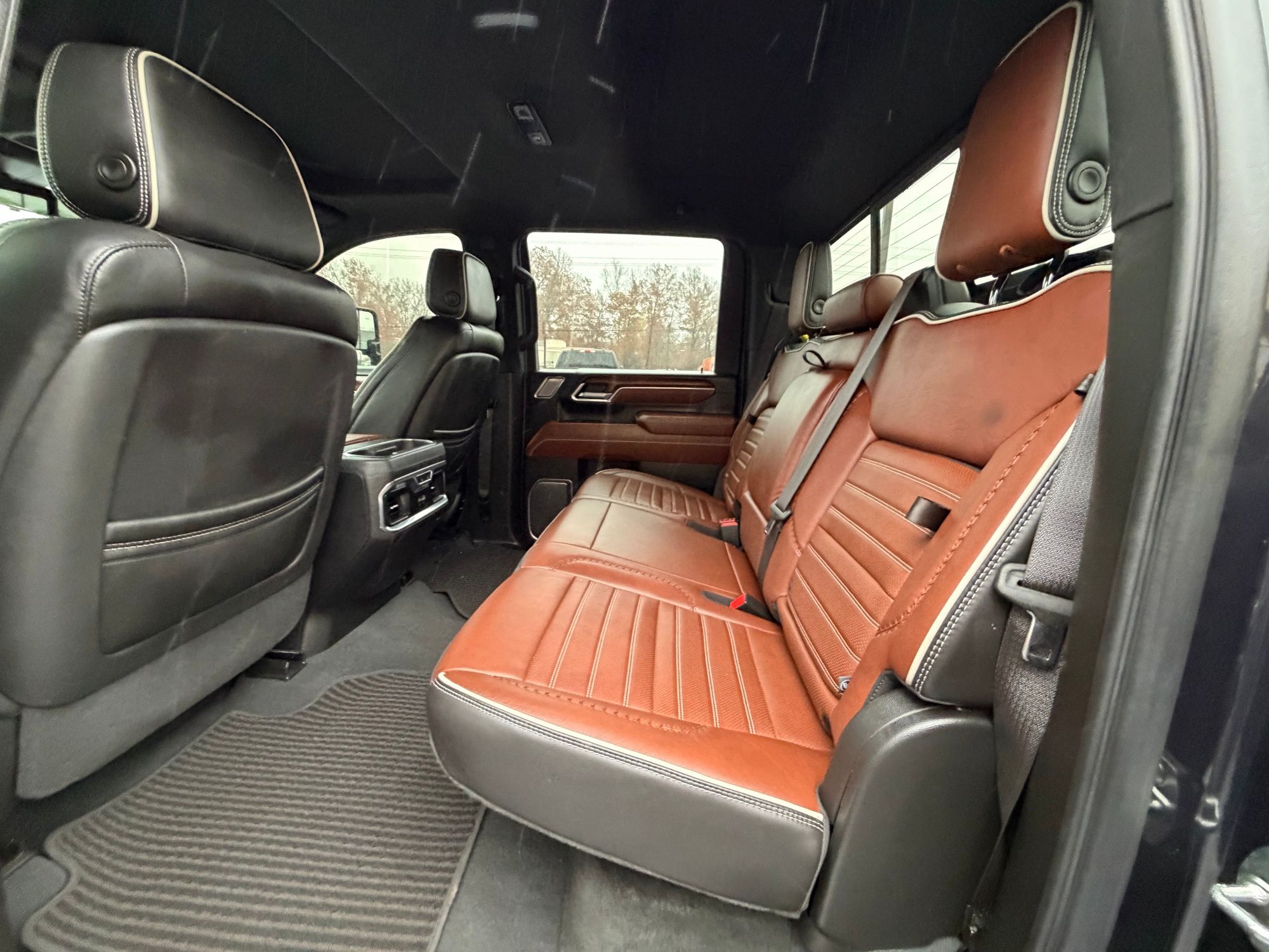 2024 GMC Sierra 3500HD Denali Ultimate - Photo 14