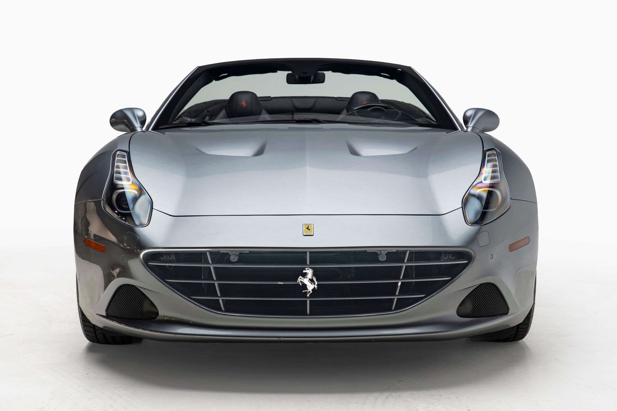 2016 Ferrari California - Thumbnail 5