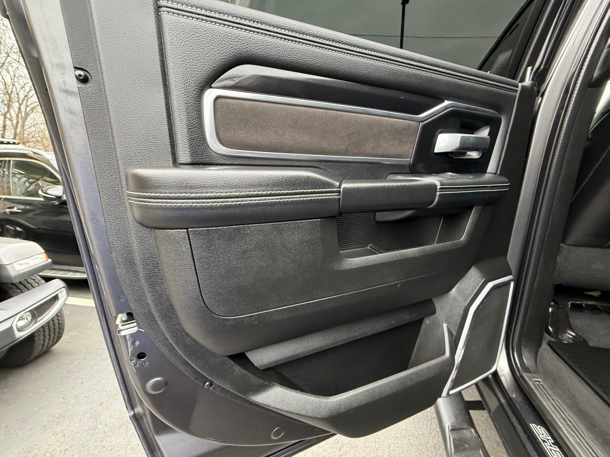 2022 RAM Ram 3500 Pickup Laramie - Photo 19